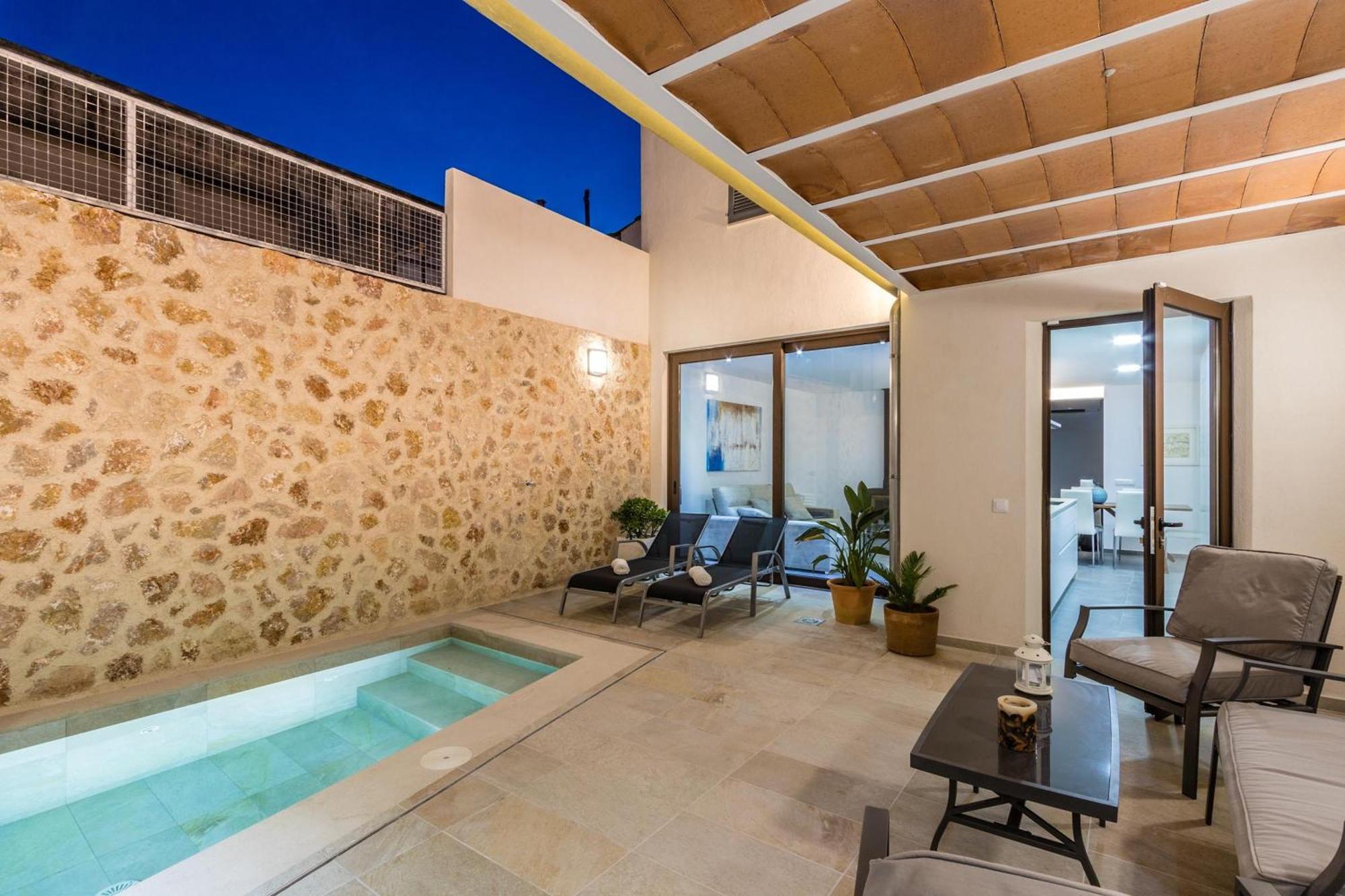 Historic Townhouse Casa Bugera 3 Bedrooms Private Pool Walking Distance To Centre * Pollensa