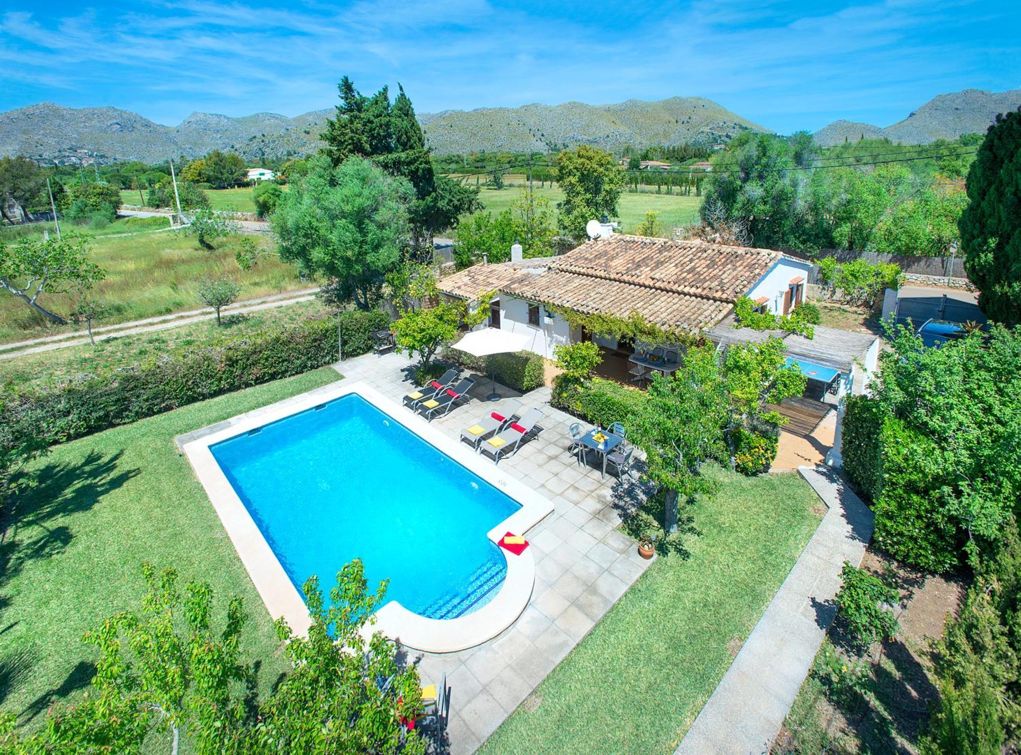 Owl Llenaire Petit - 3 Min Drive To The Villa