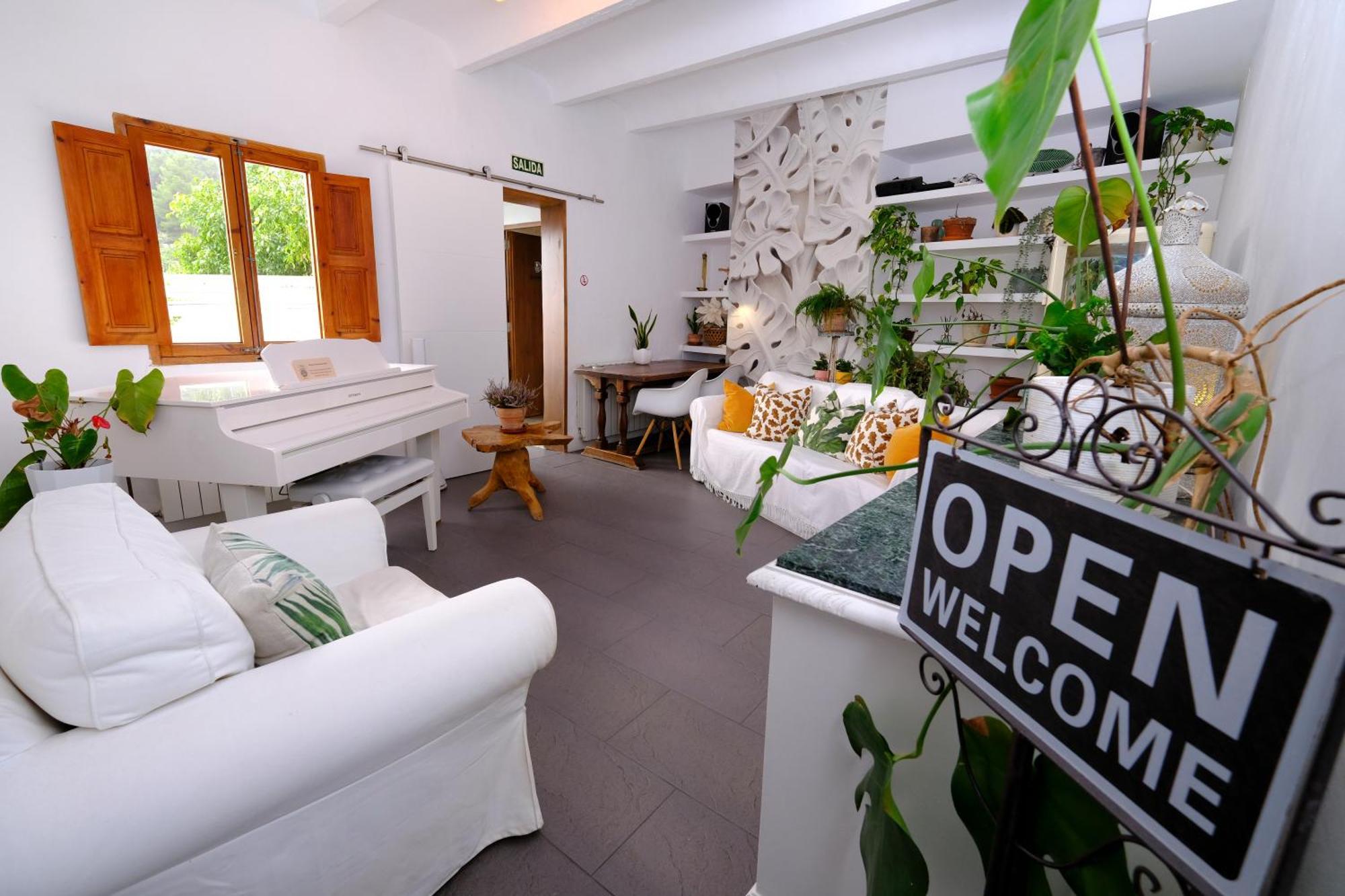 Casa B&b, For Mountain Lovers! Bed and breakfast Caimari