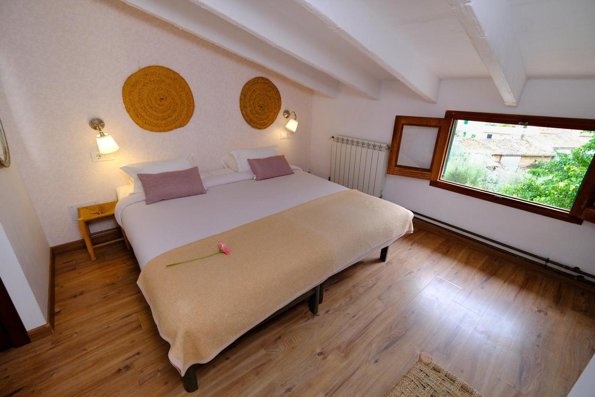 Casa B&b, For Mountain Lovers! Bed and breakfast Caimari