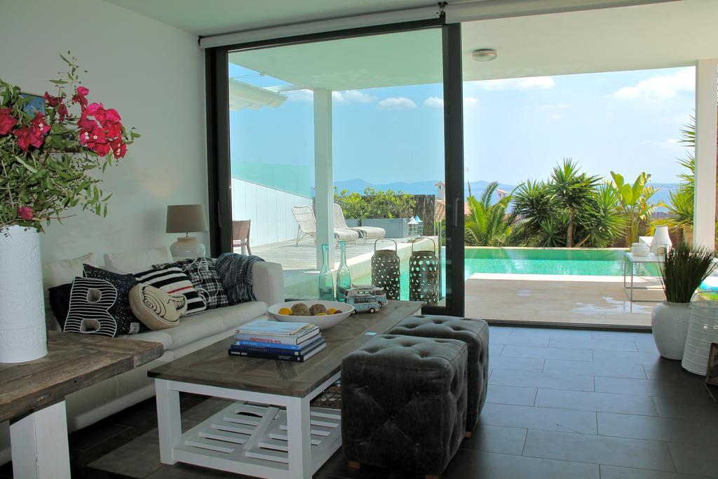B-only Beach House