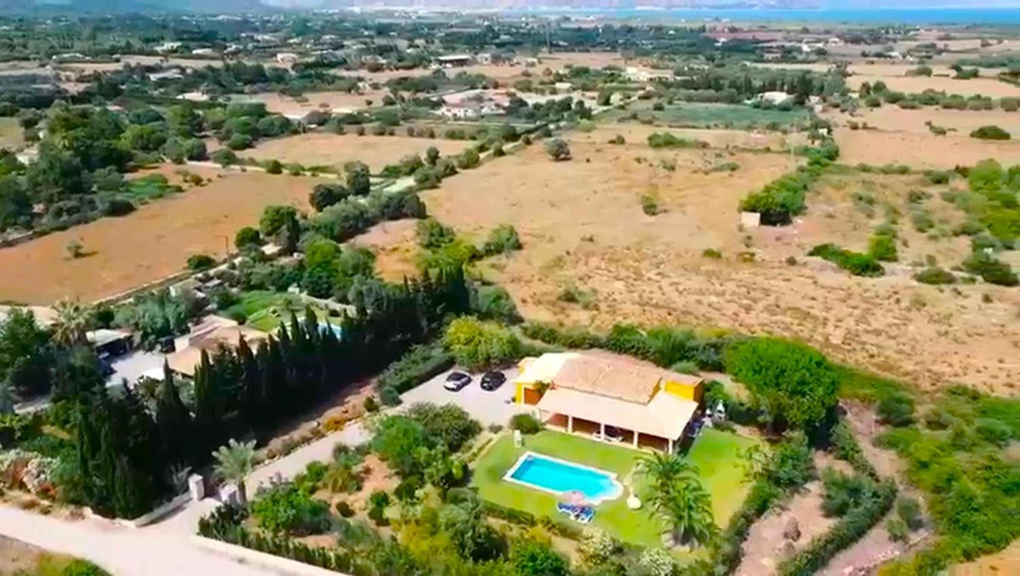 Owl Bobis - Family Holidays With Private Pool Villa *