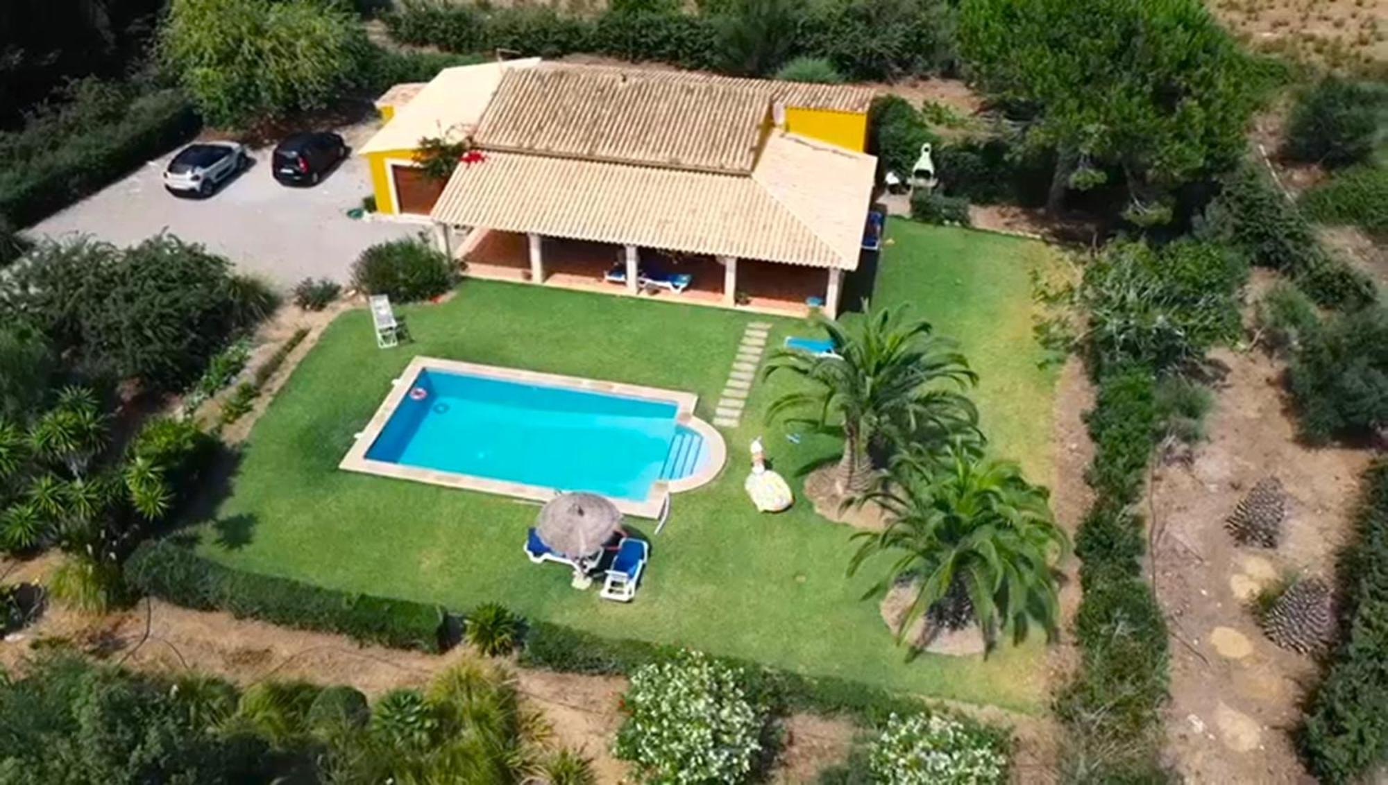 Villa Owl Bobis - Family Holidays With Private Pool *