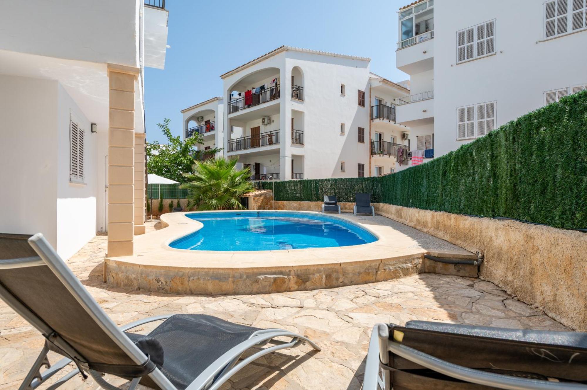 Apartment Marivent By Mhr