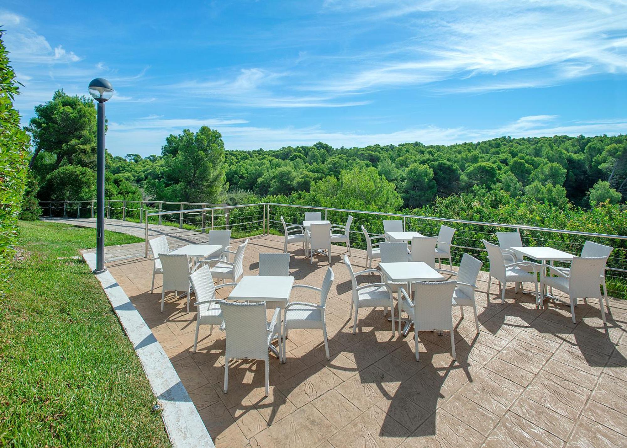 Exagon Park 4*