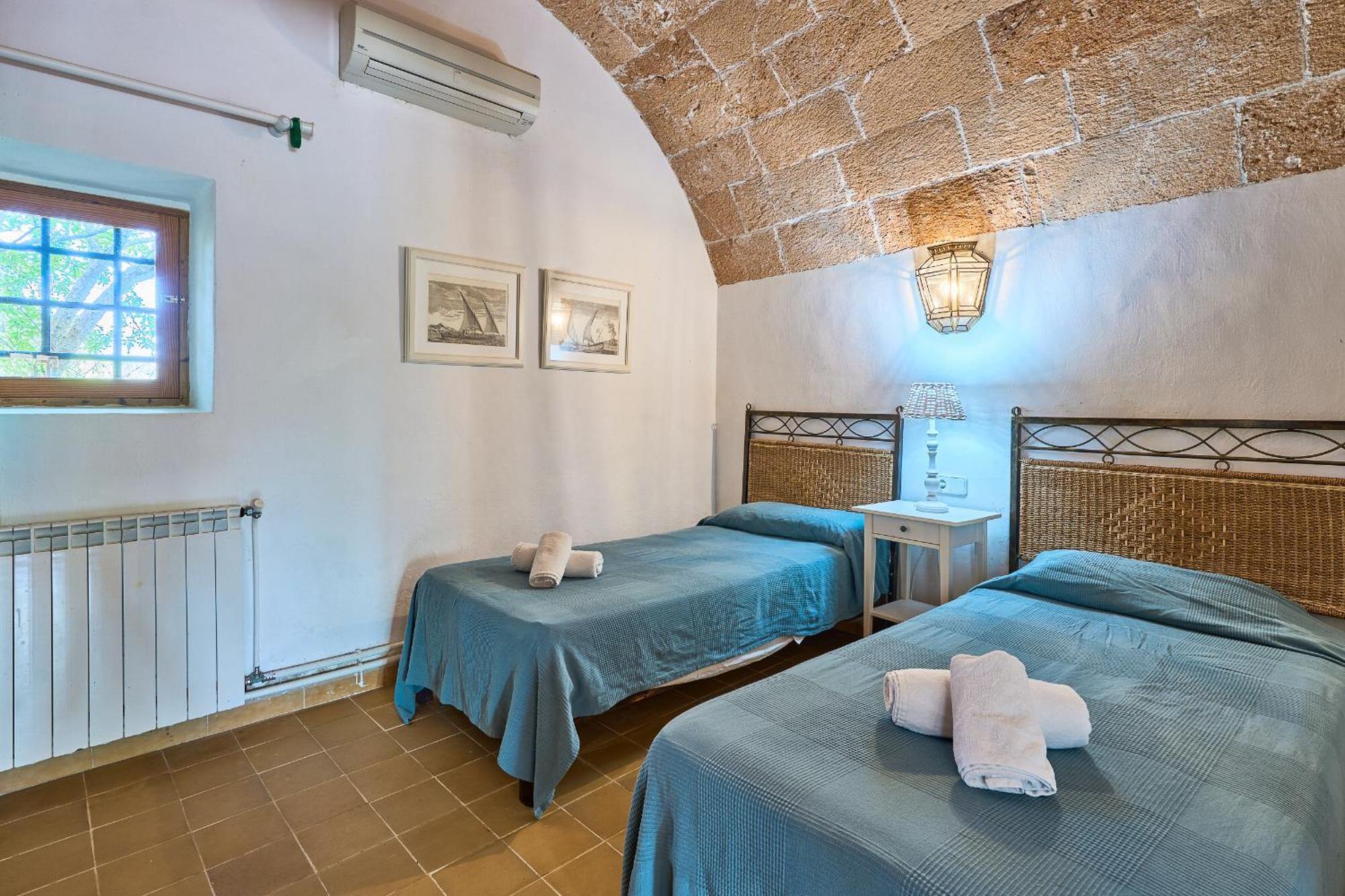 Moli Den Cavea Villa *