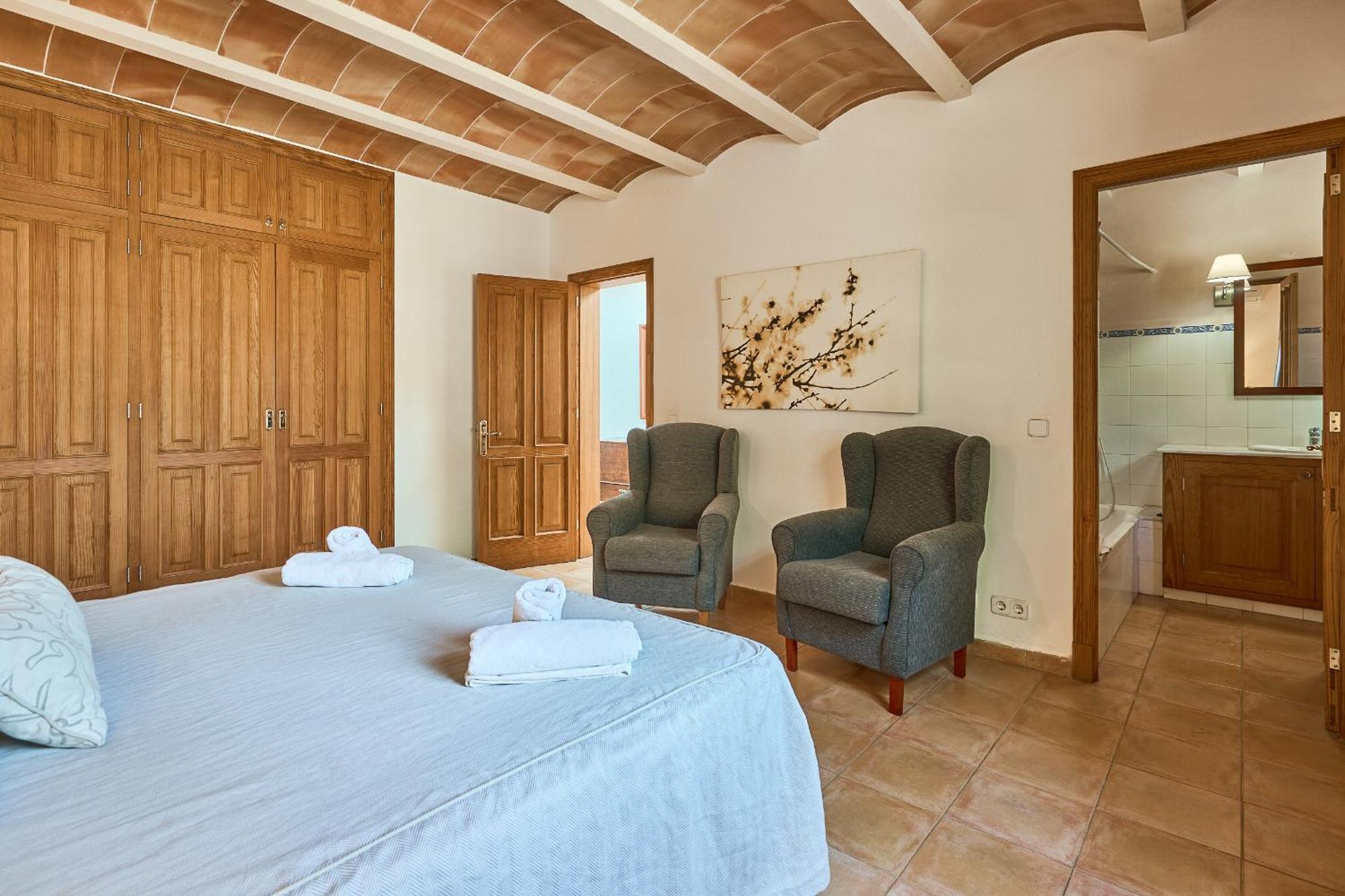 Moli Den Cavea Villa *