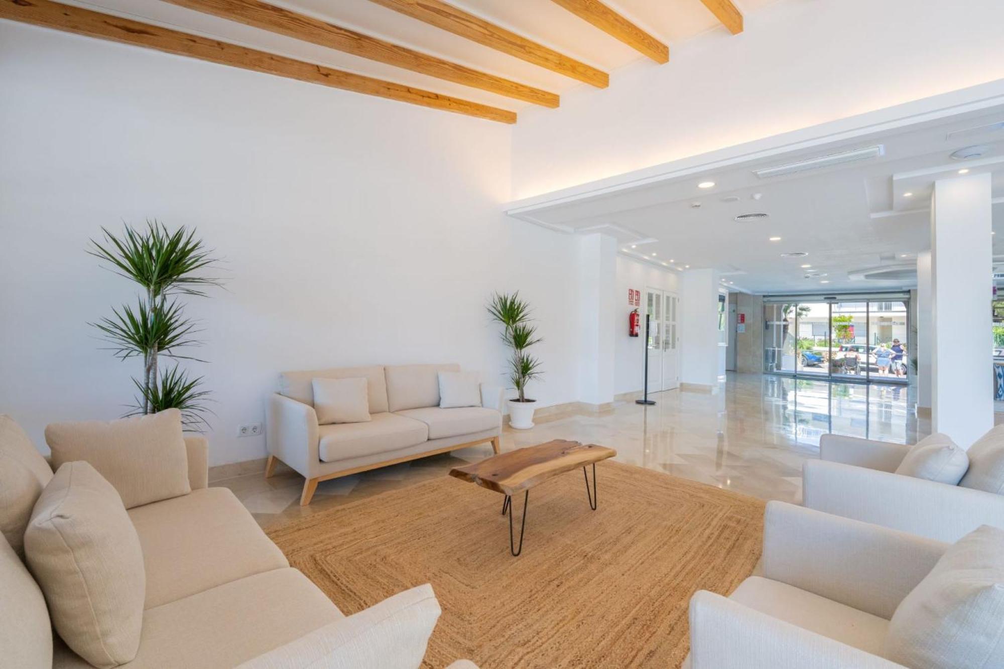 Ferrer Lime Isabel Apartahotel