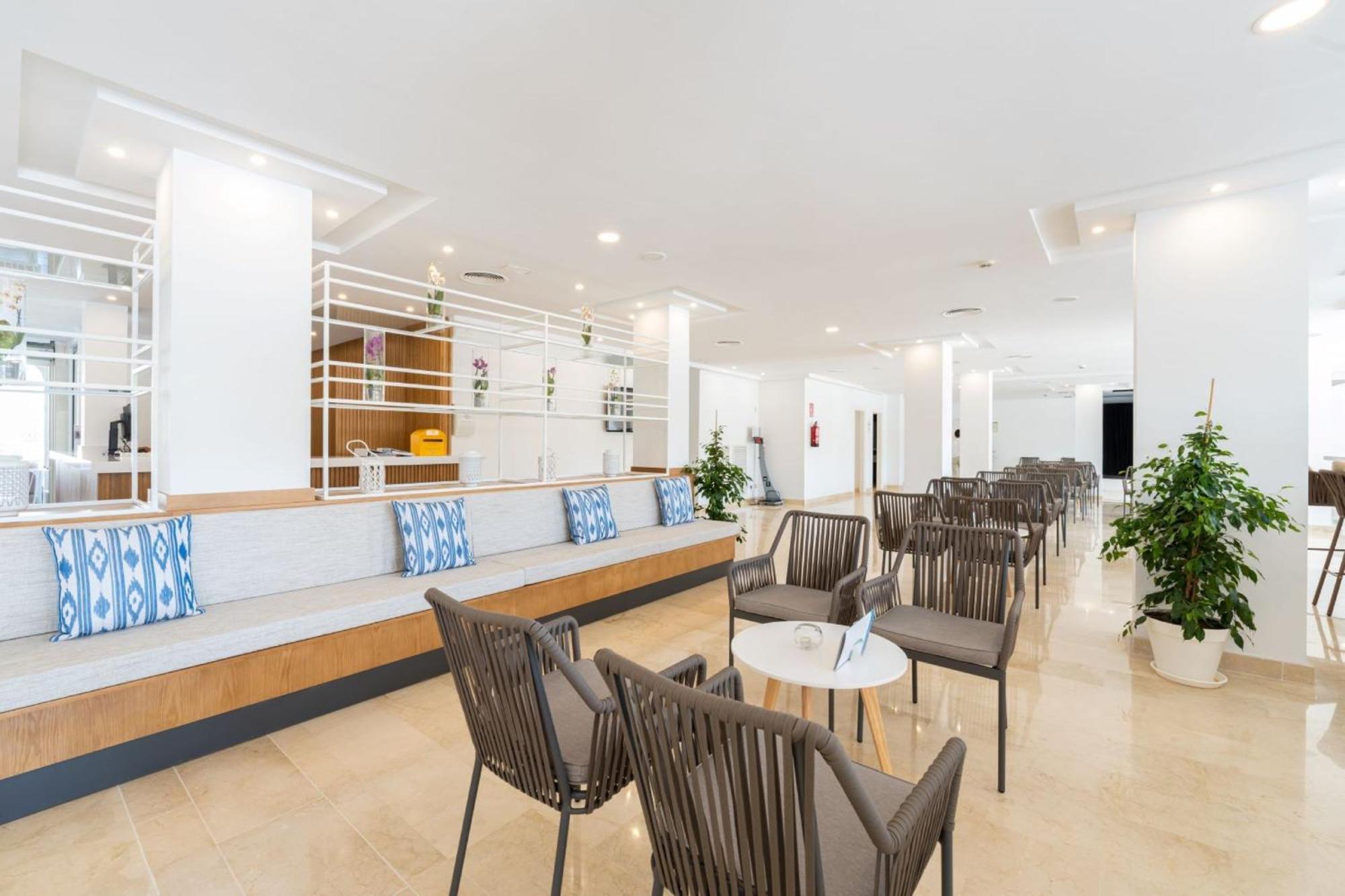 Ferrer Lime Isabel Apartahotel Cala Bona (Mallorca)