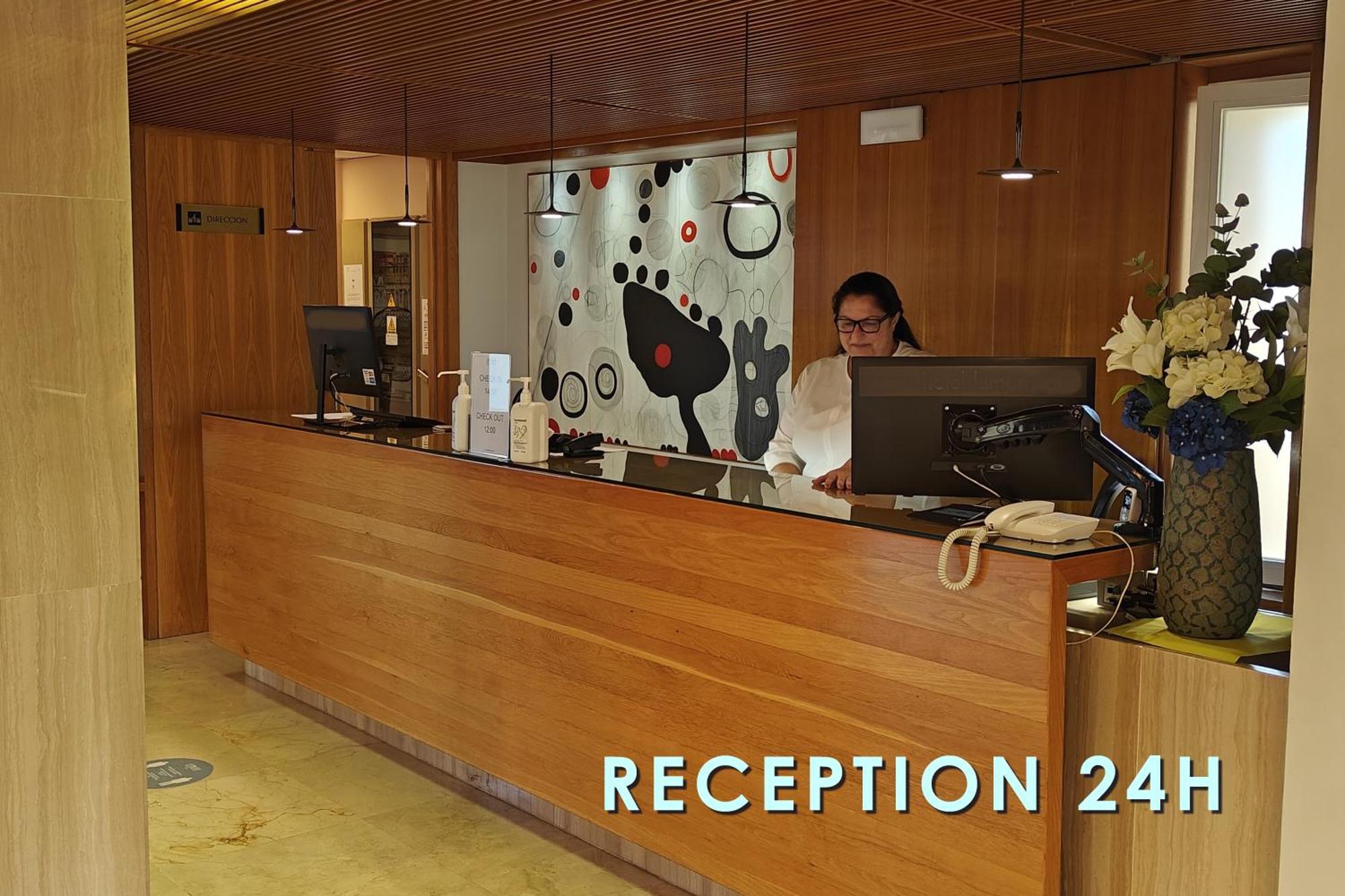 Leman Y Apartahotel 4*