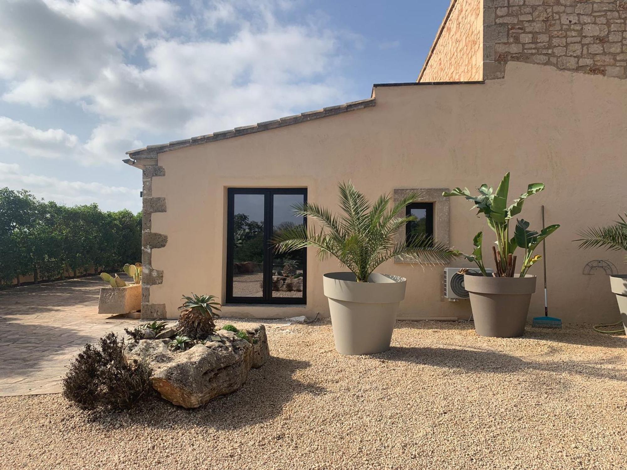 Mallorca 19 Km Montuiri Gallo Negro Santanyi Gesamte Social Media Villa *