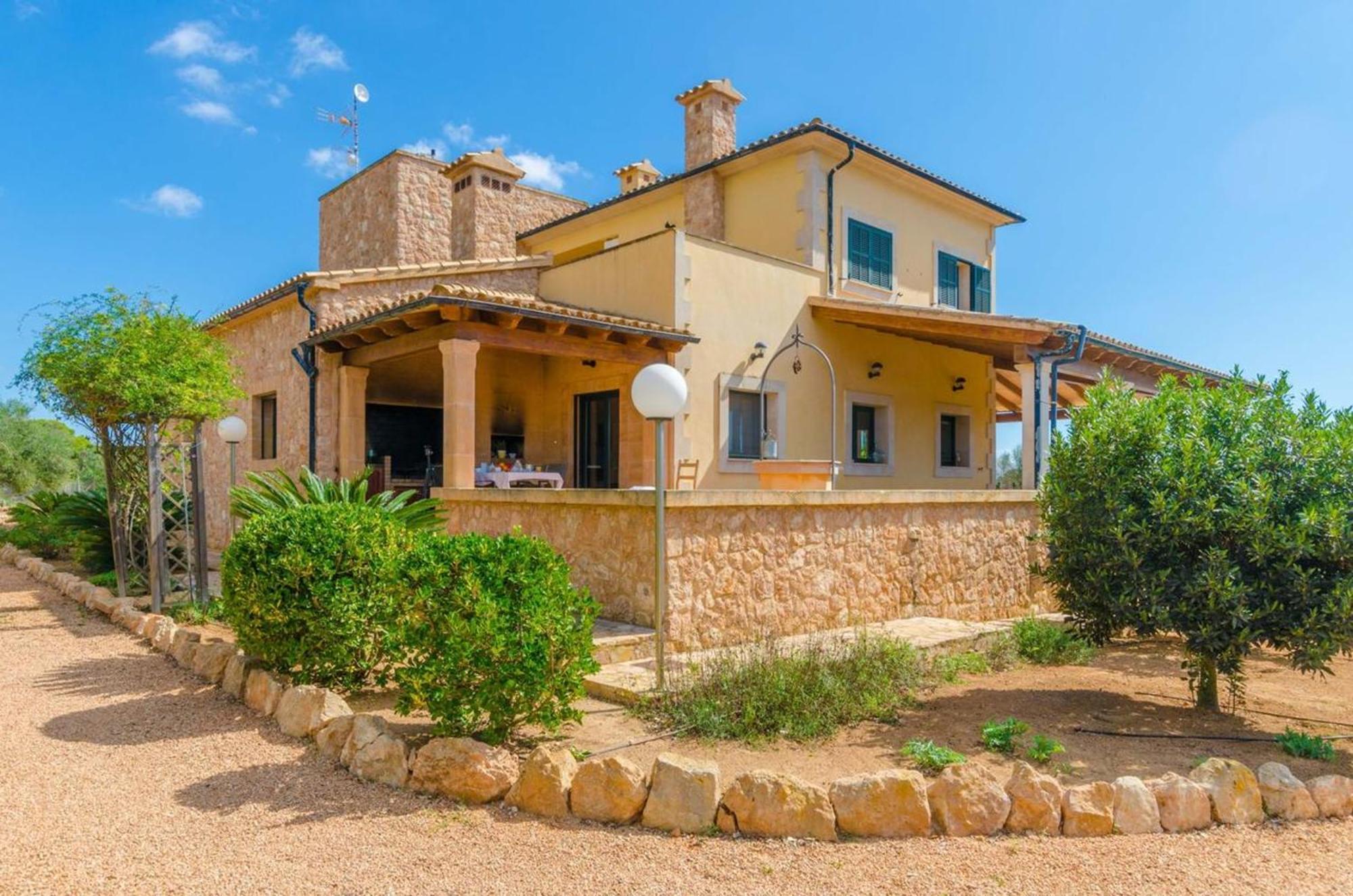 Charming With Private Pool In Illes Balears *