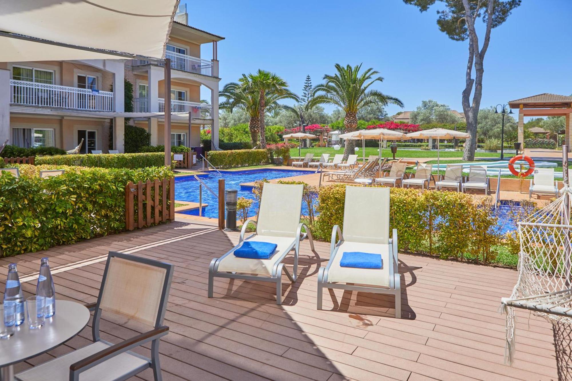 Zafiro Picafort Apartahotel