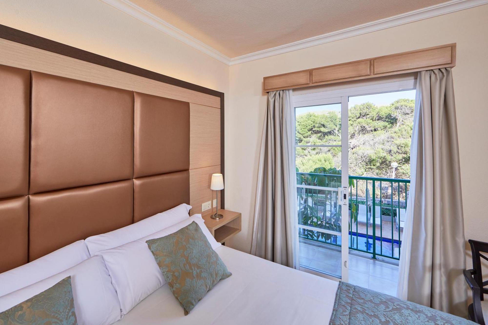 Zafiro Aparthotel