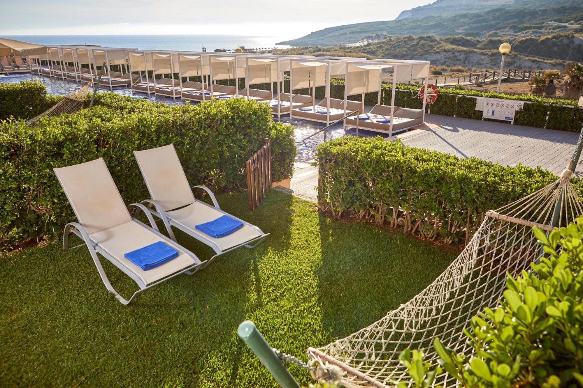 Aparthotel Zafiro