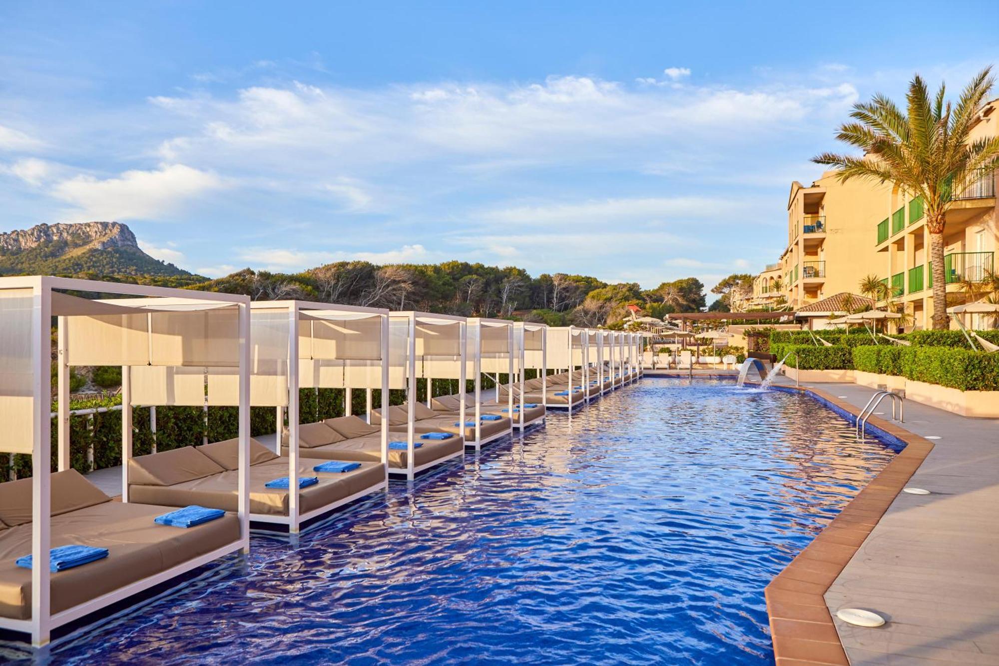 Aparthotel Zafiro