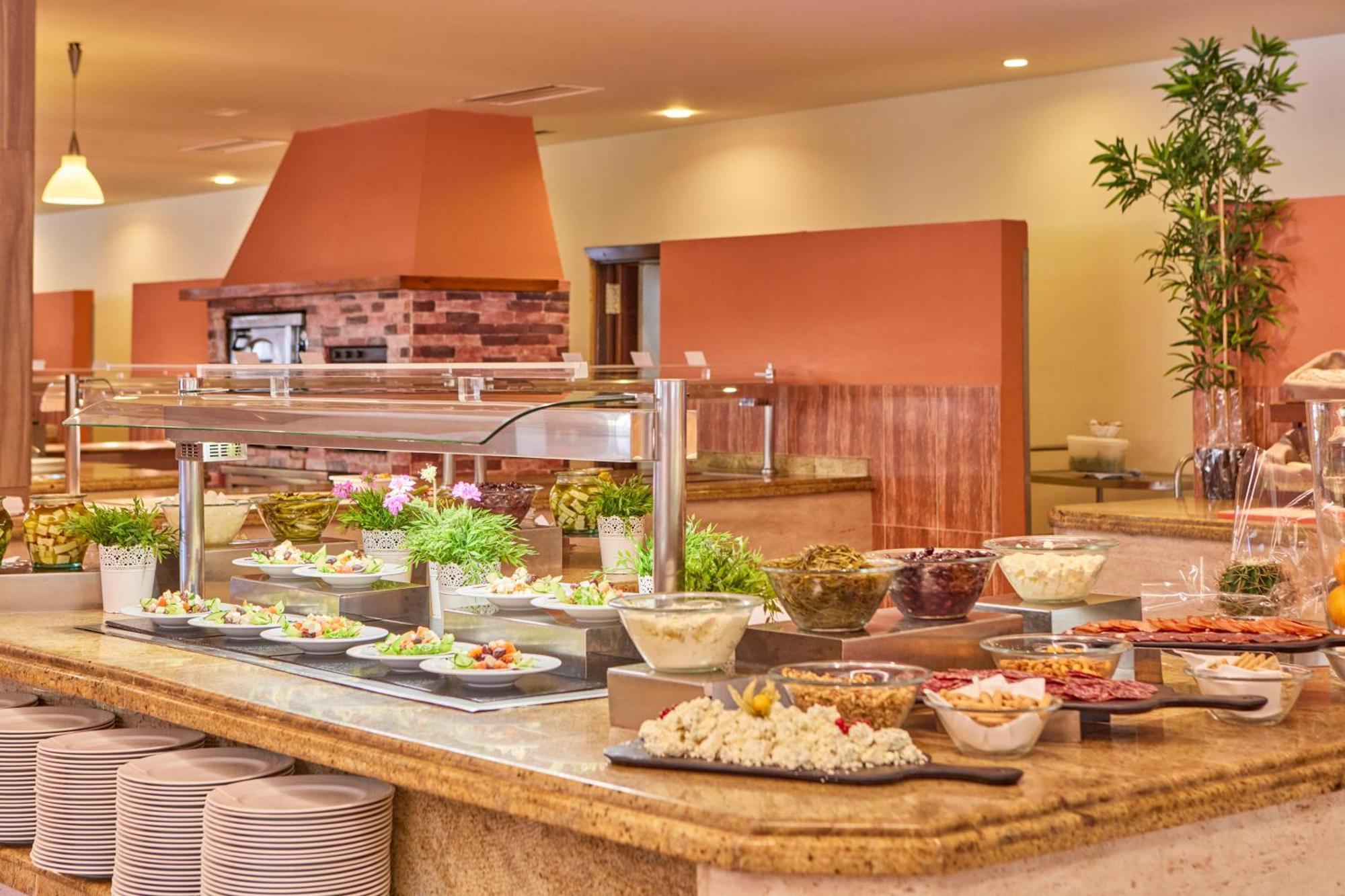 Zafiro Mallorca & 4* Can Picafort (Mallorca)