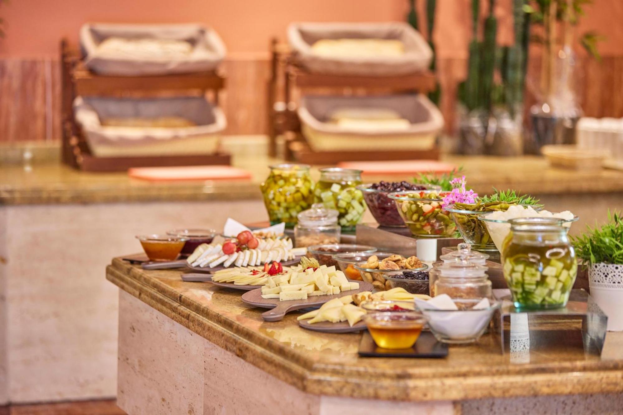 Zafiro Mallorca & Apartahotel 4*