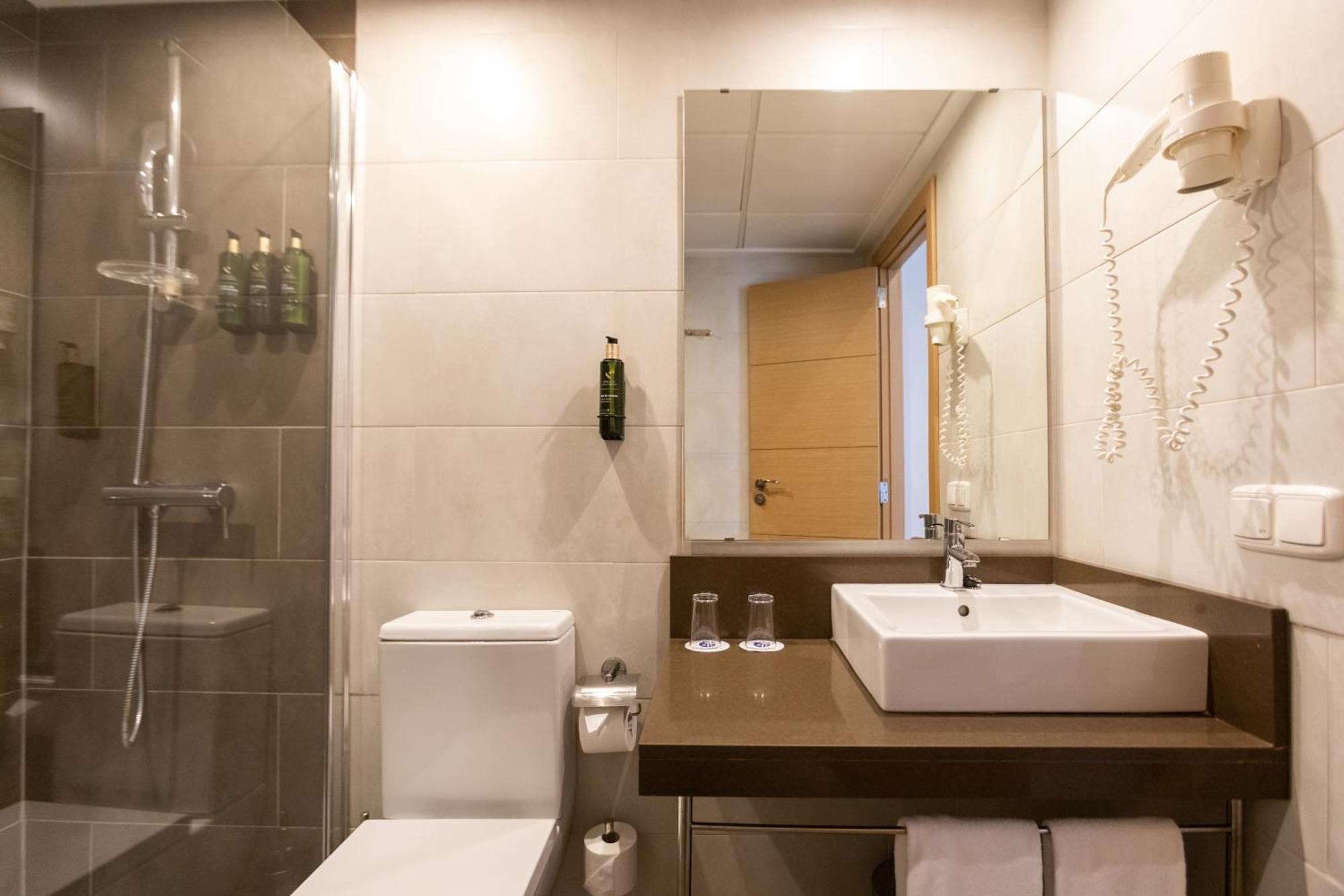 Hsm Madrigal Hotel