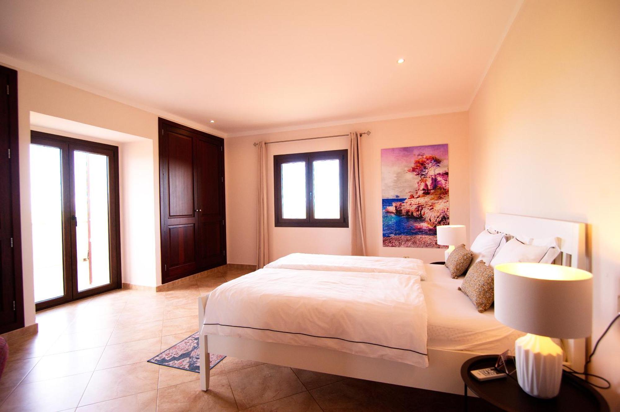 Villa New, Premium Mit Starlight-pool! South-east Coast, Cala D Or S'Horta