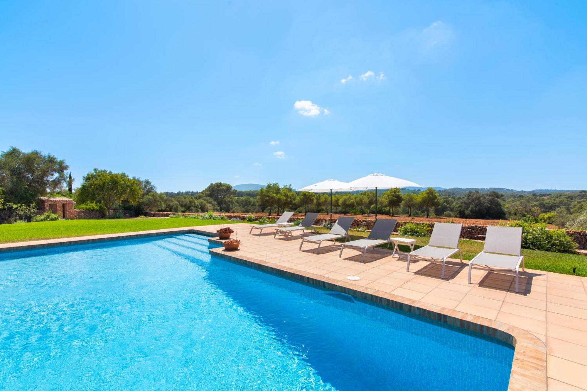 Villa Son Blat *