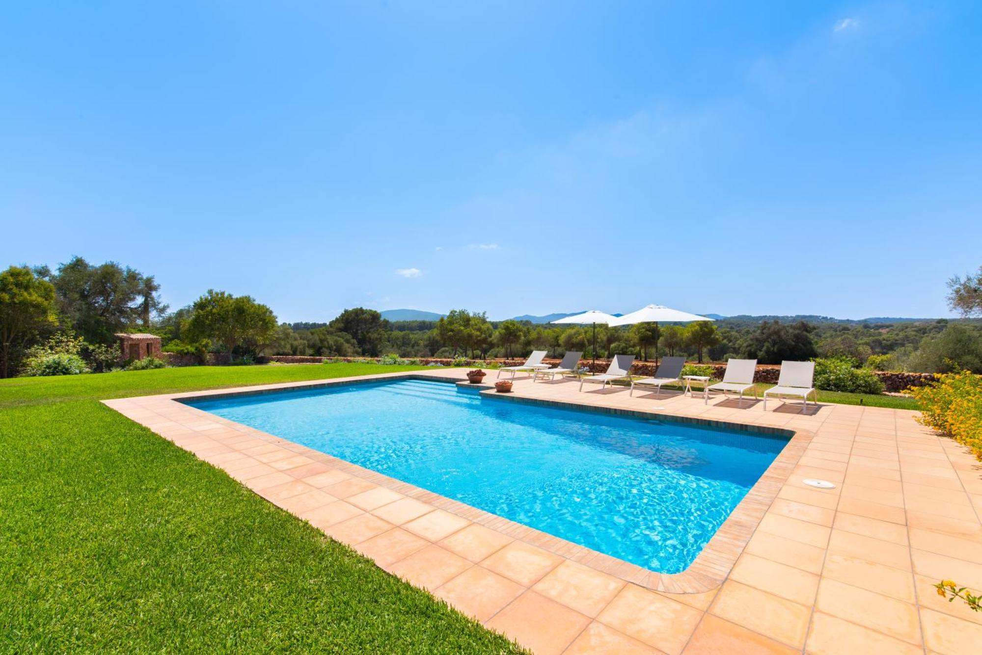 Son Blat Villa *