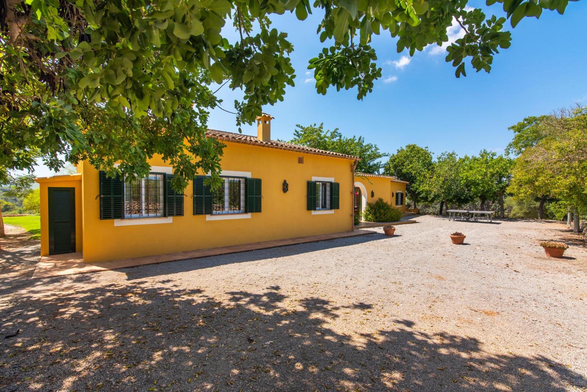 Son Blat Villa *