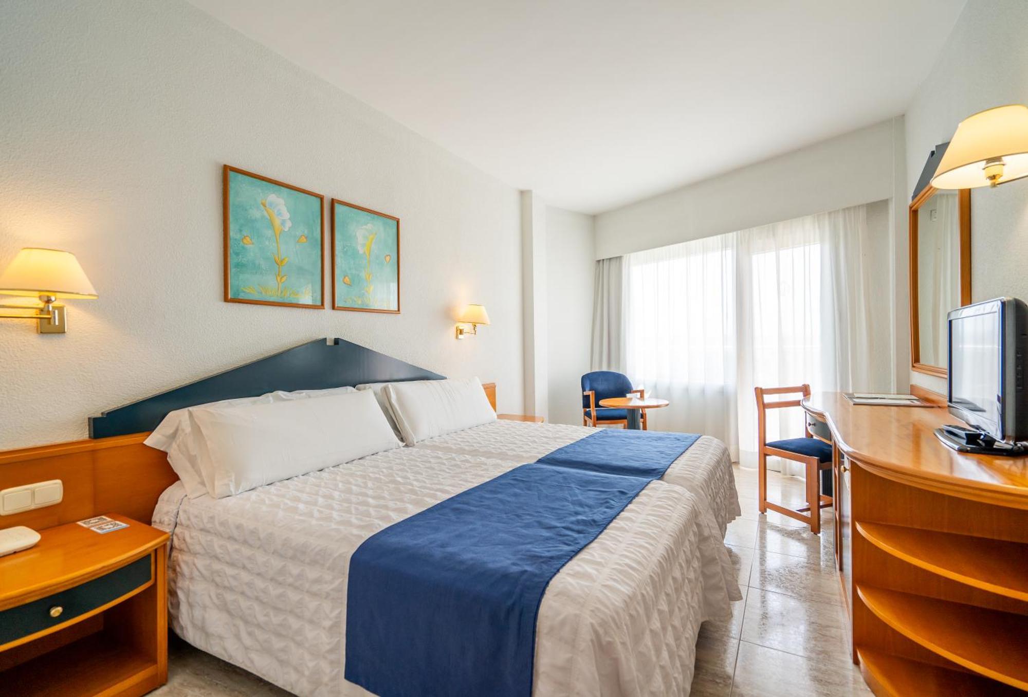 Aparthotel Leman Y 4*