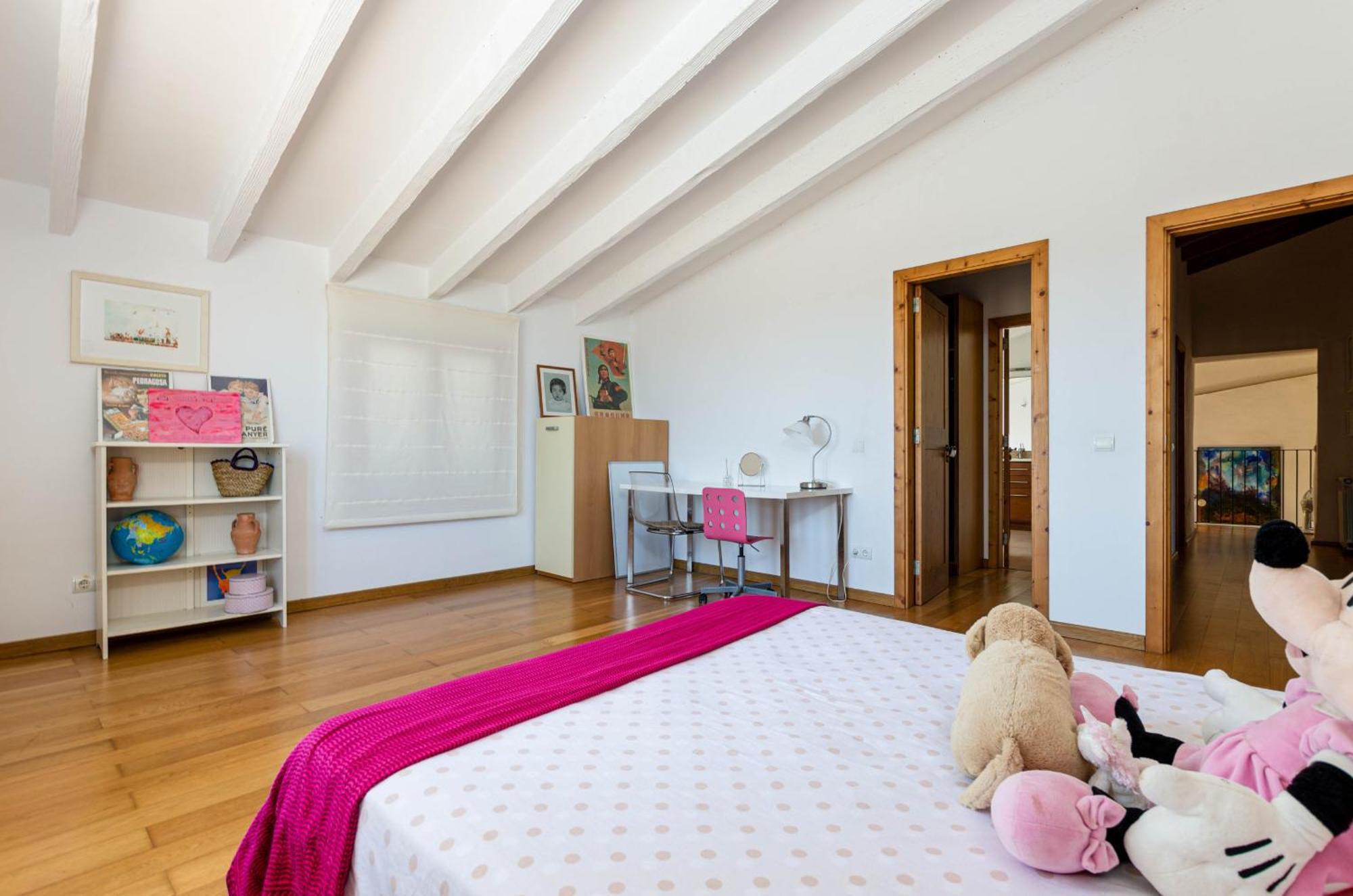 Yourhouse Es Fiters * Muro