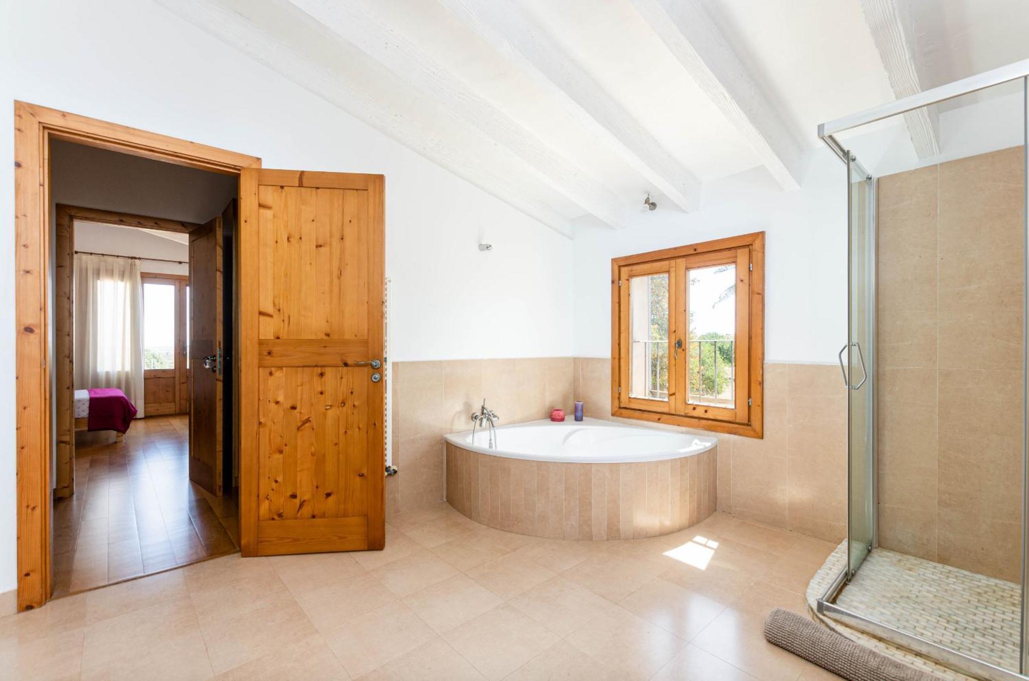 Yourhouse Es Fiters *