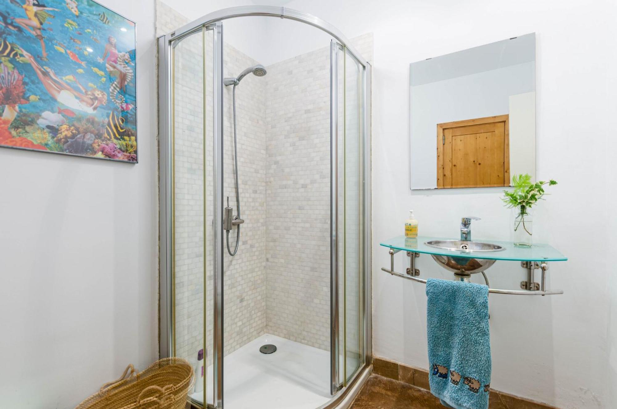 Yourhouse Es Fiters