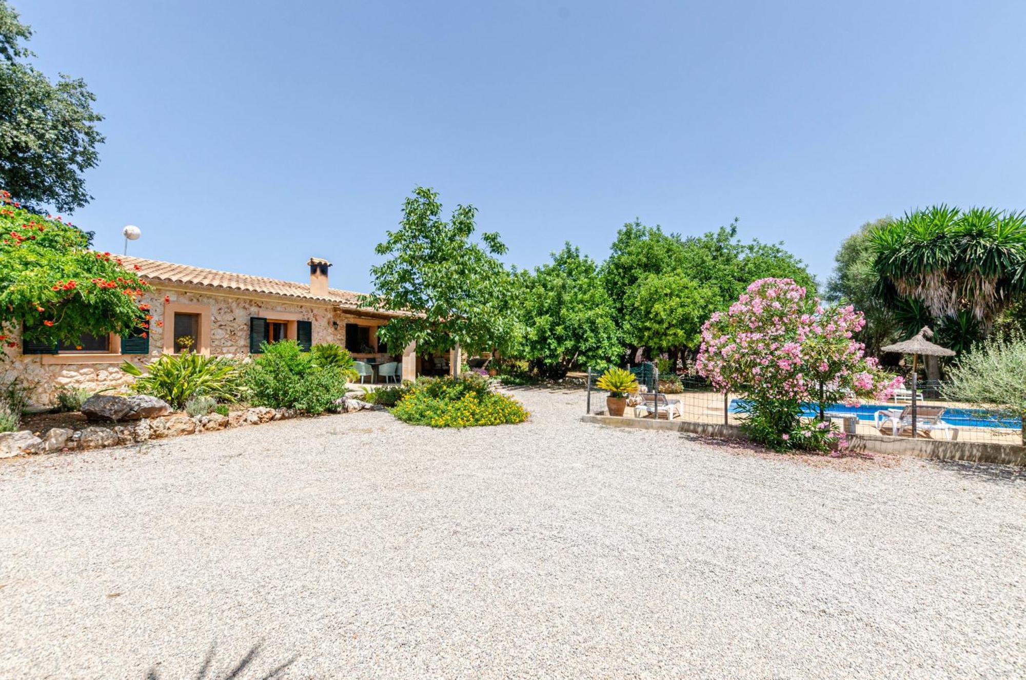 Yourhouse Rafelino * Inca (Mallorca)