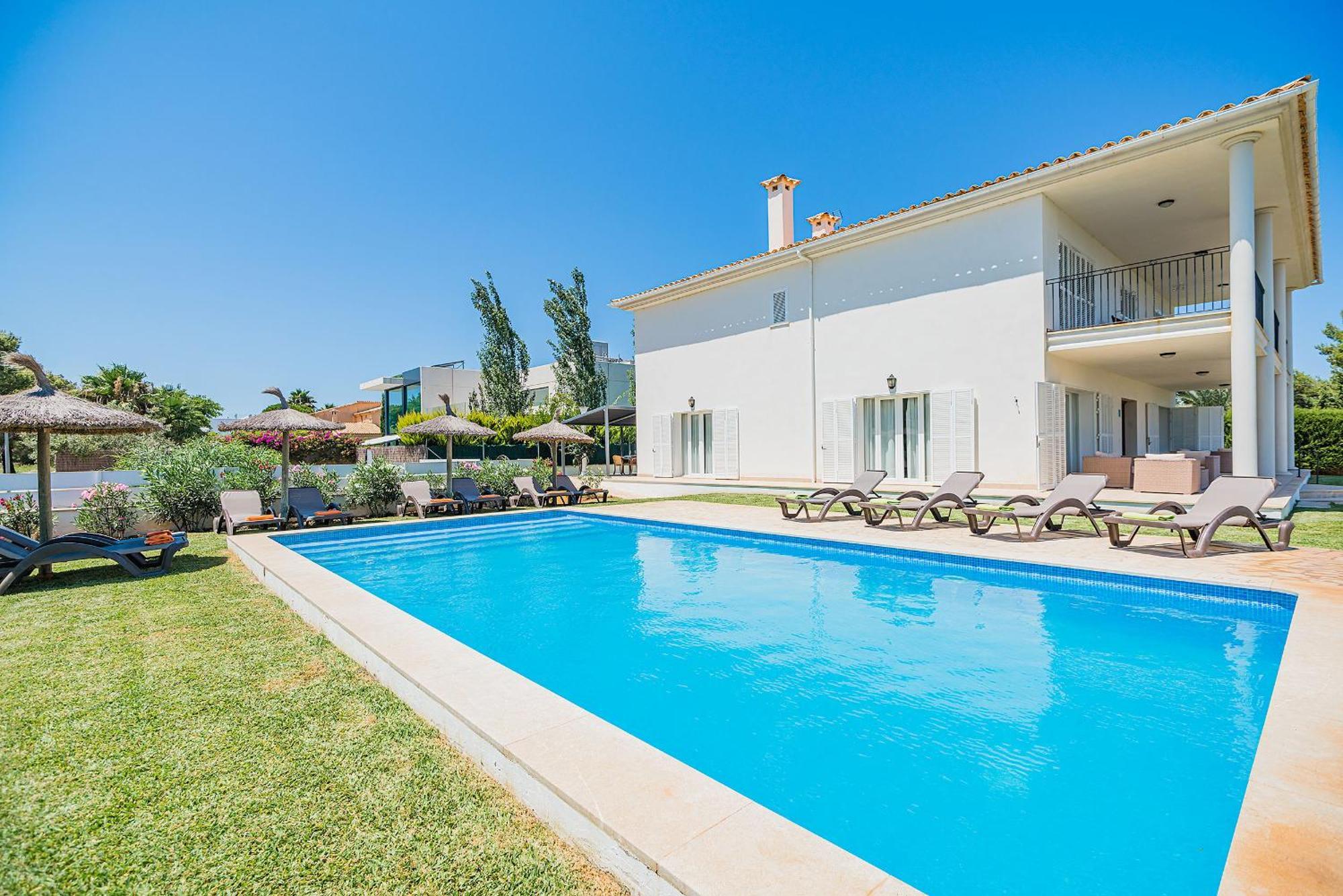 Villa Quiros 2