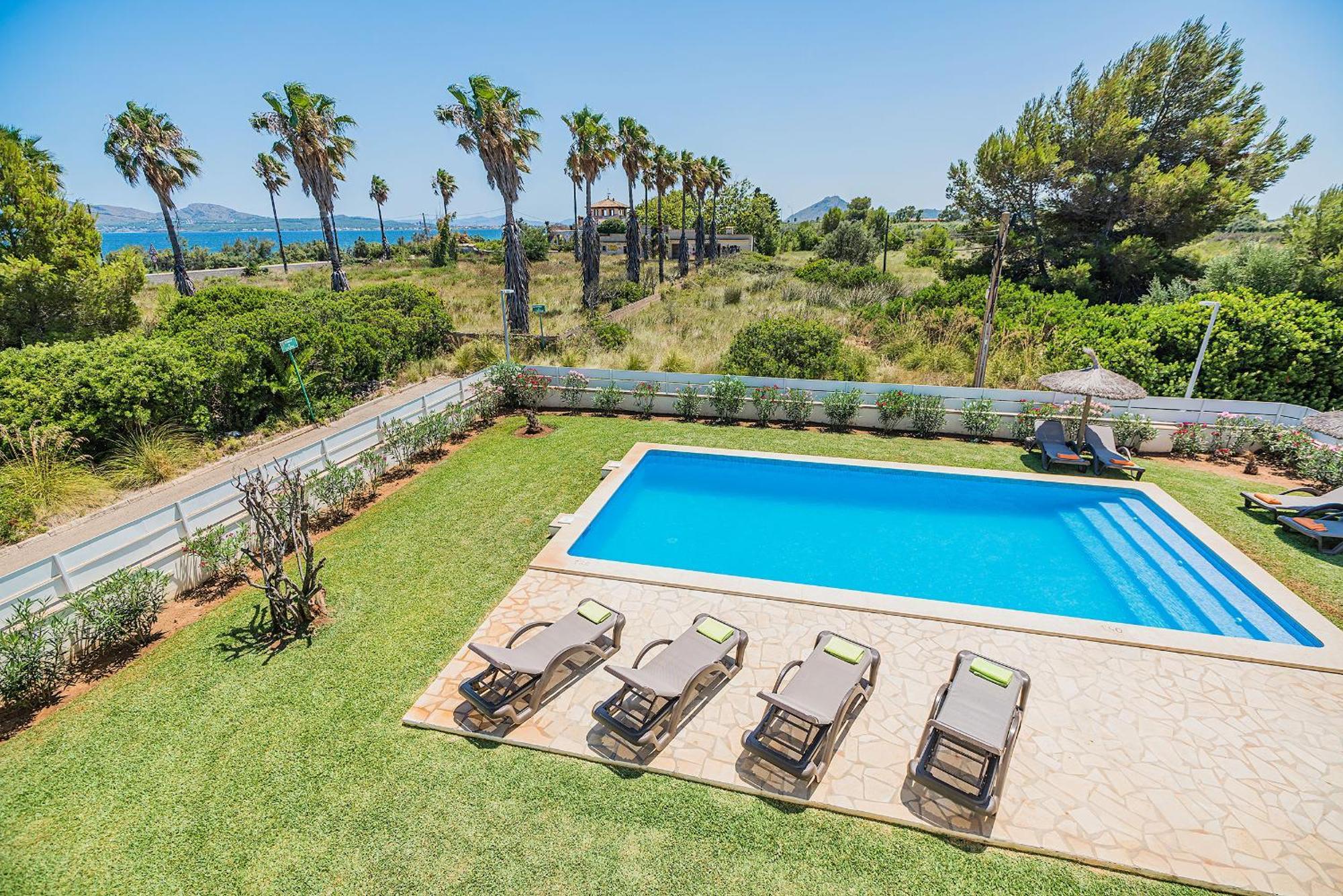 Villa Quiros 2 *