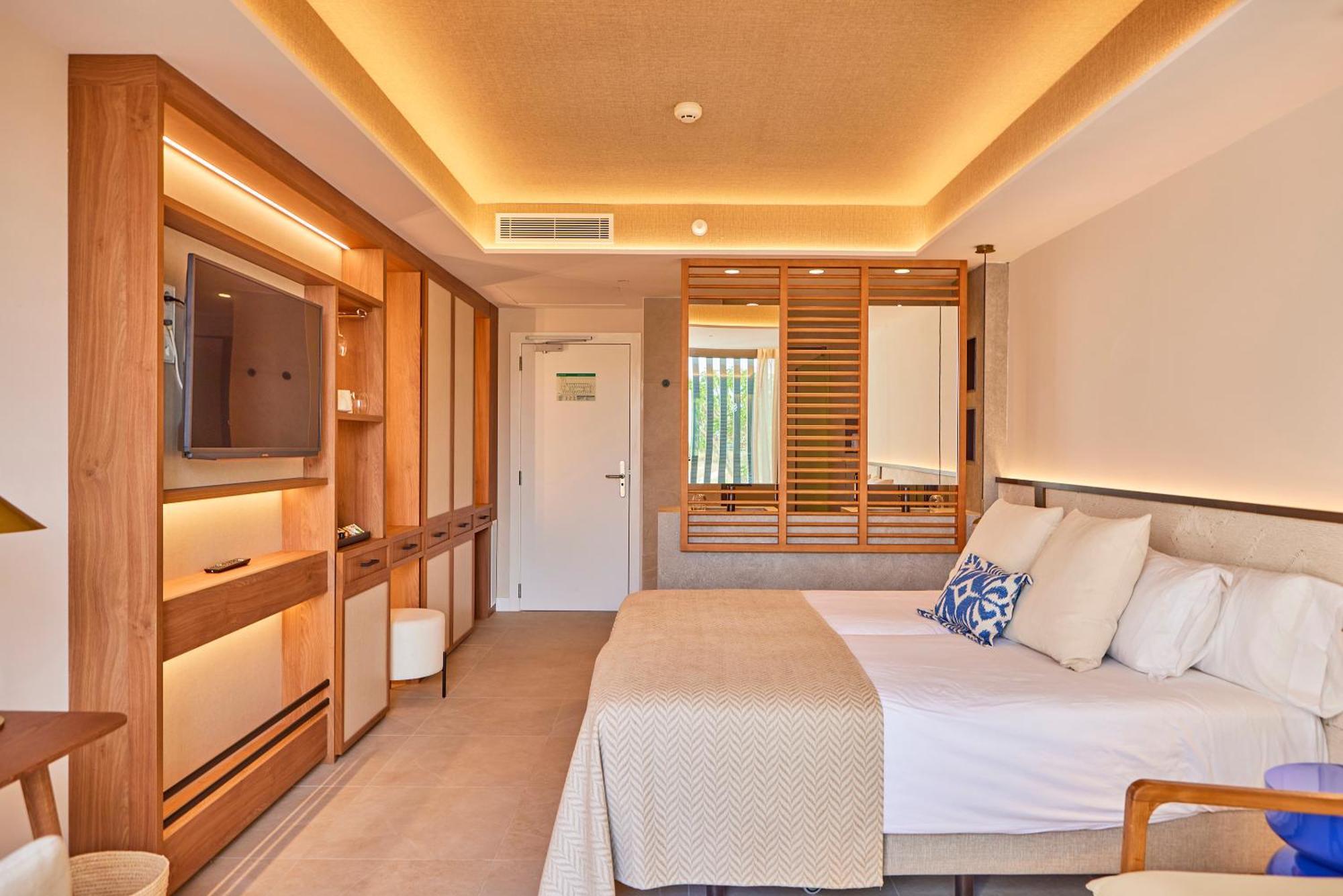 Hotel Universal Grand León&spa Colonia de Sant Jordi