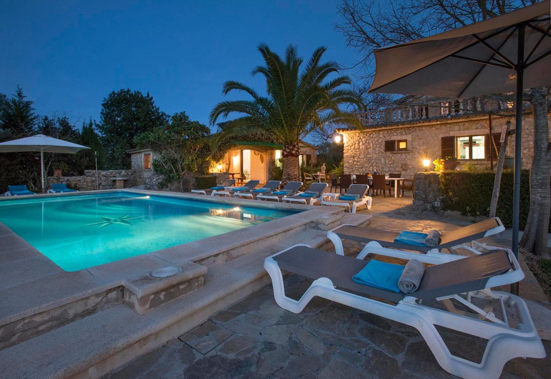 Villa Reus By Vintage Travel