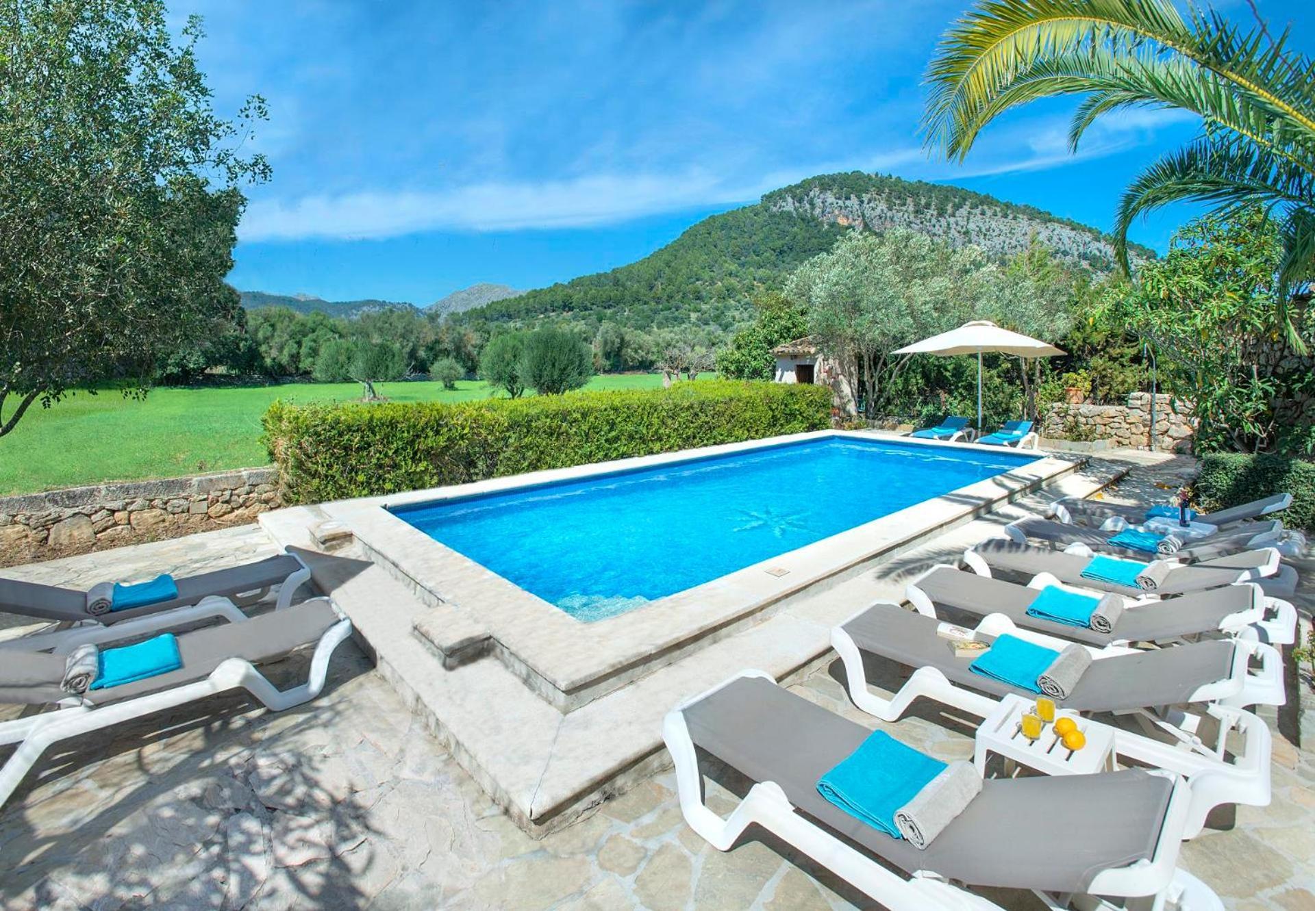 Villa Reus By Vintage Travel