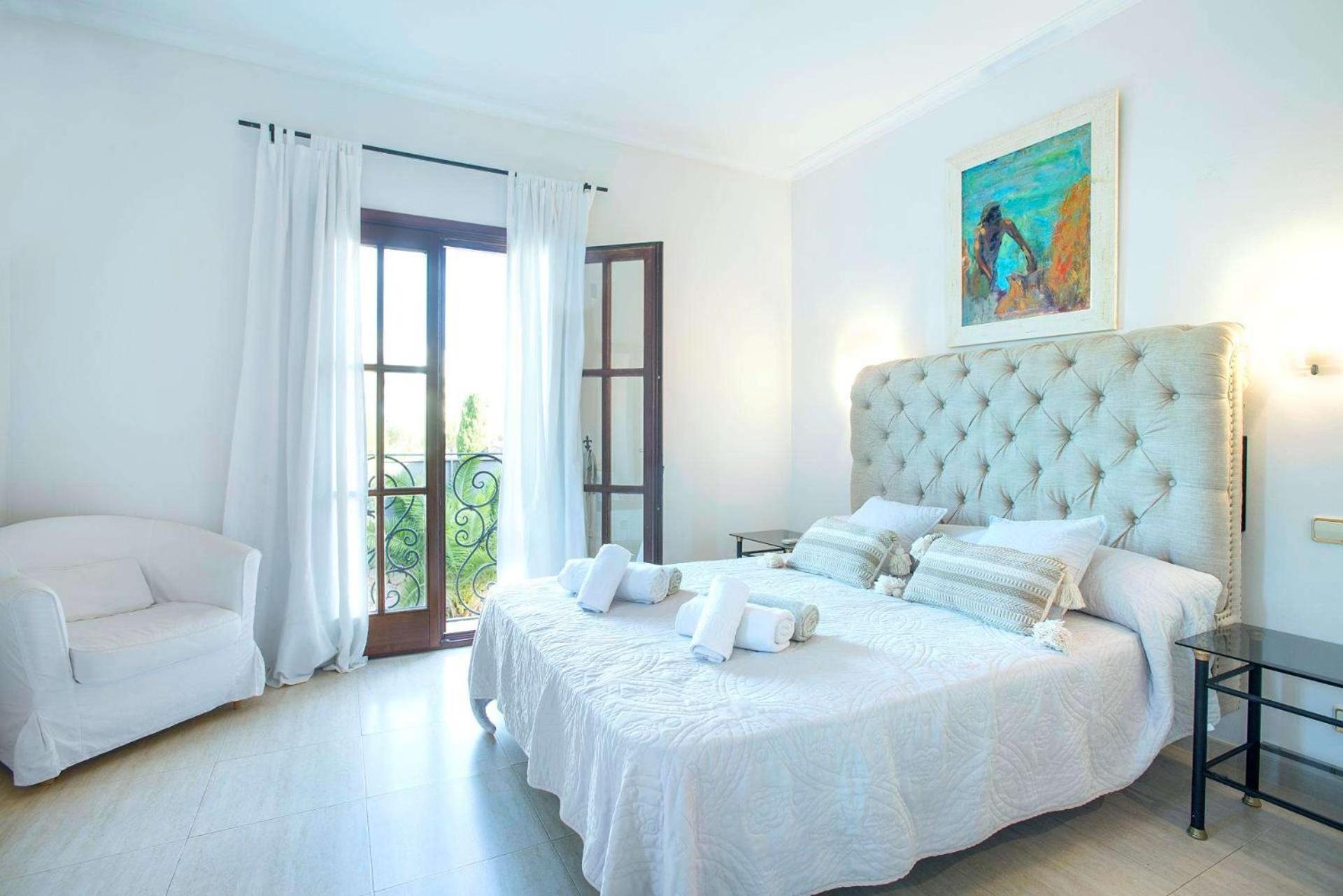 Oliveres By Vintage Travel Puerto Pollensa