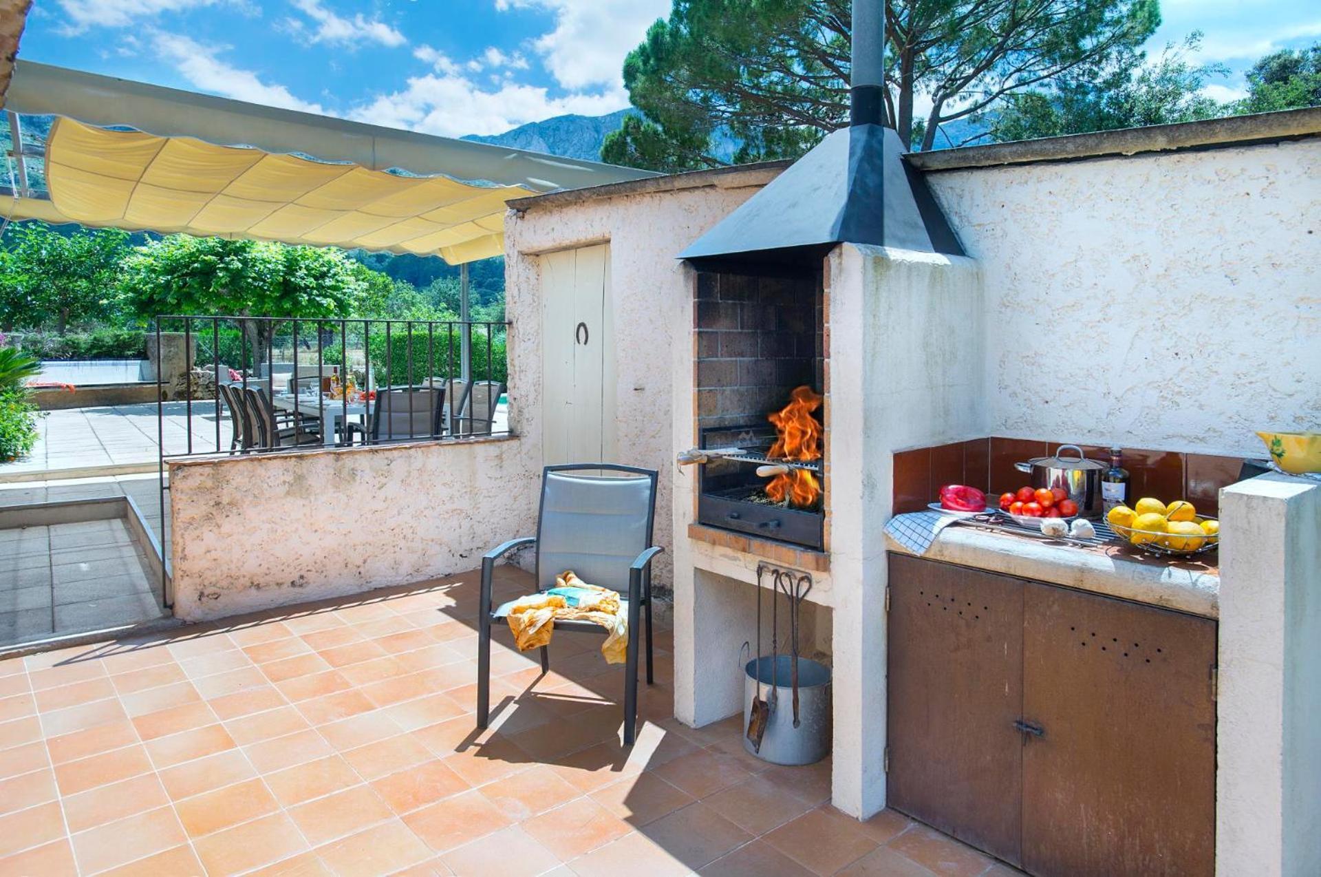 Camp D'avall By Vintage Travel Villa