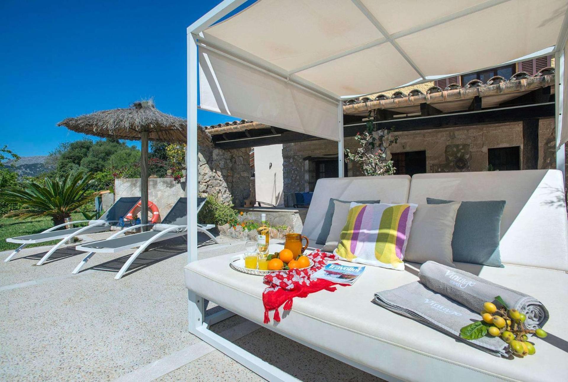 Villa Antonia By Vintage Travel Puerto Pollensa