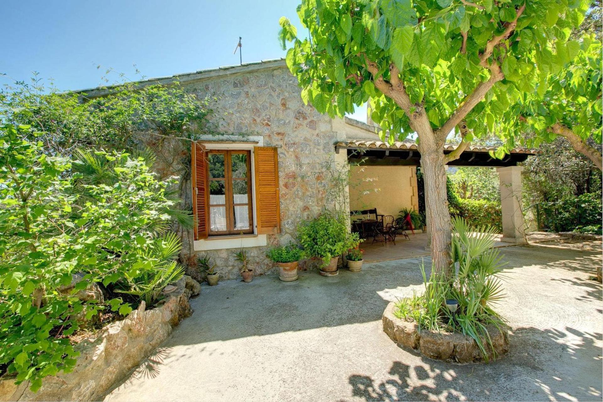 Villa Bennassar By Vintage Travel *