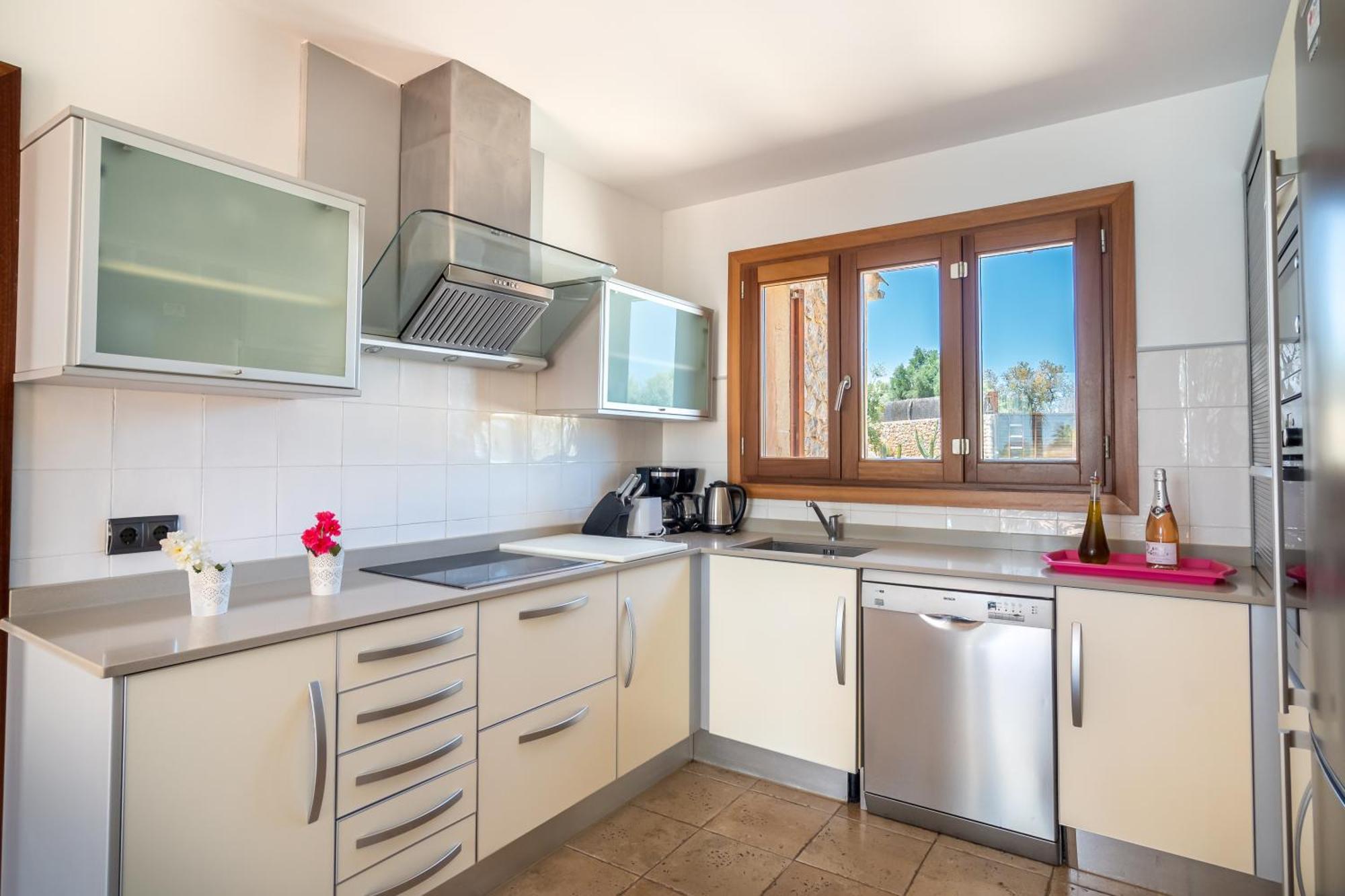 Oliva Villa *