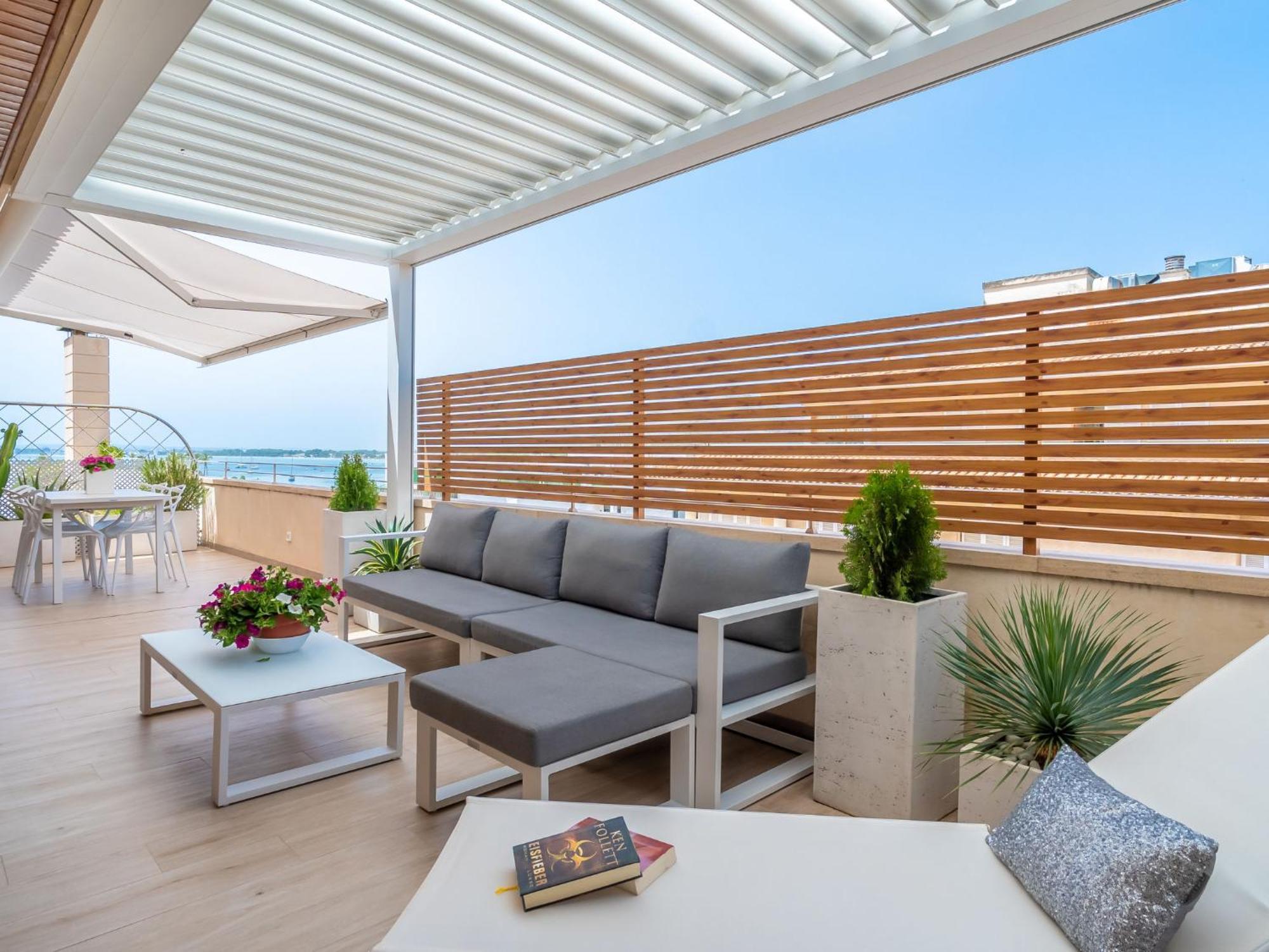 Attic Sea Views By Interhome