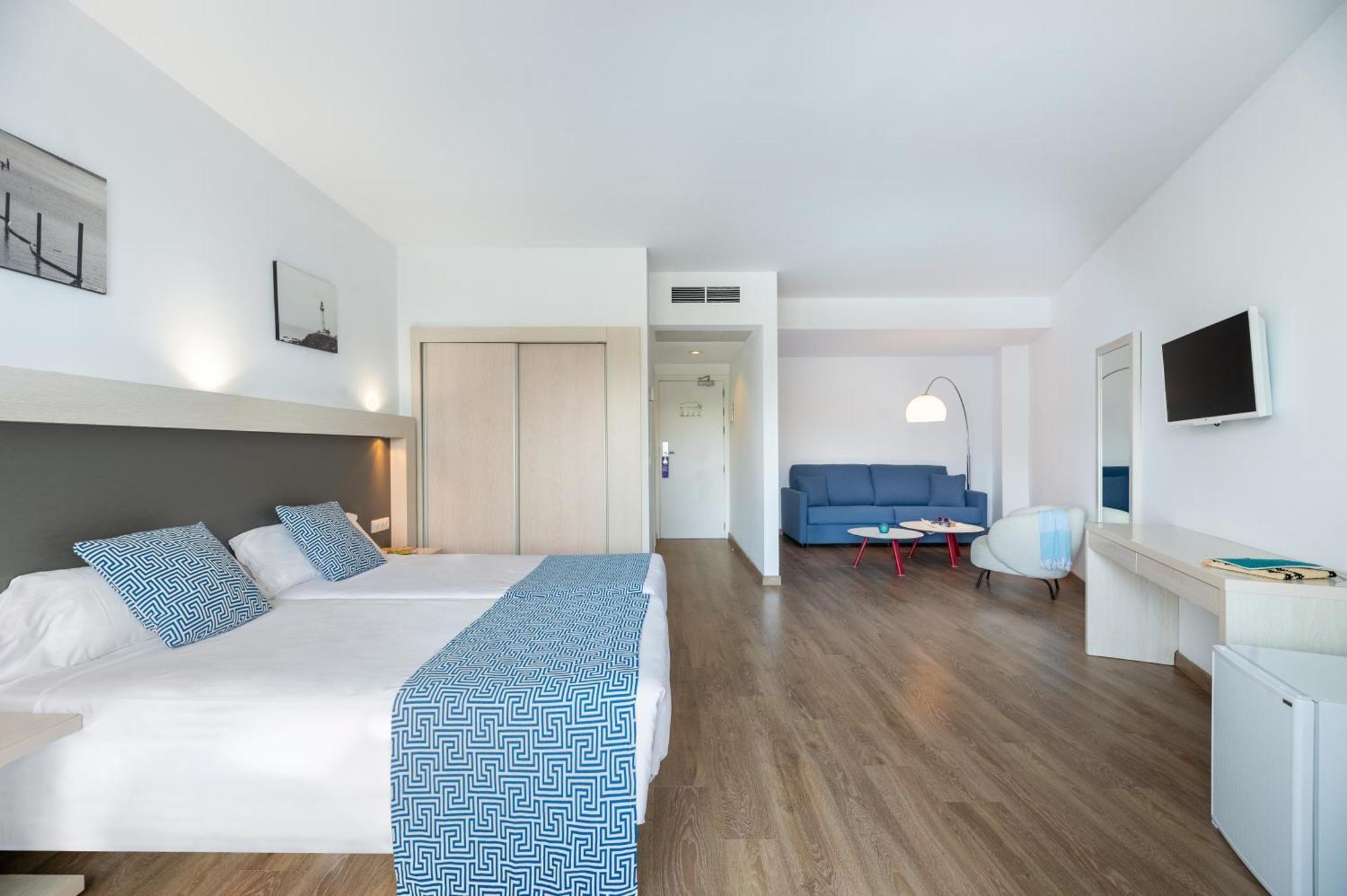 Vibra Beverly Playa Hotel 4*