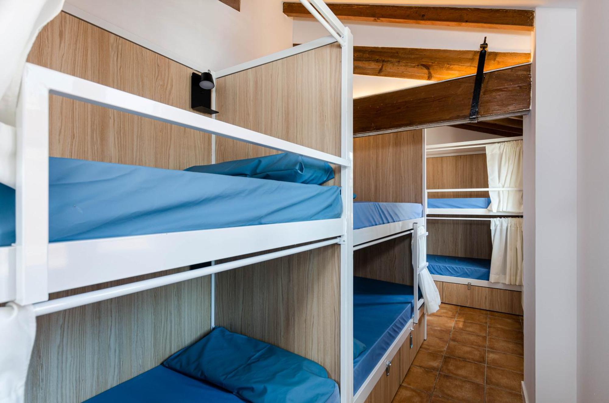 Urban Palma - Juvenil - Youth Hostal Palma de Mallorca