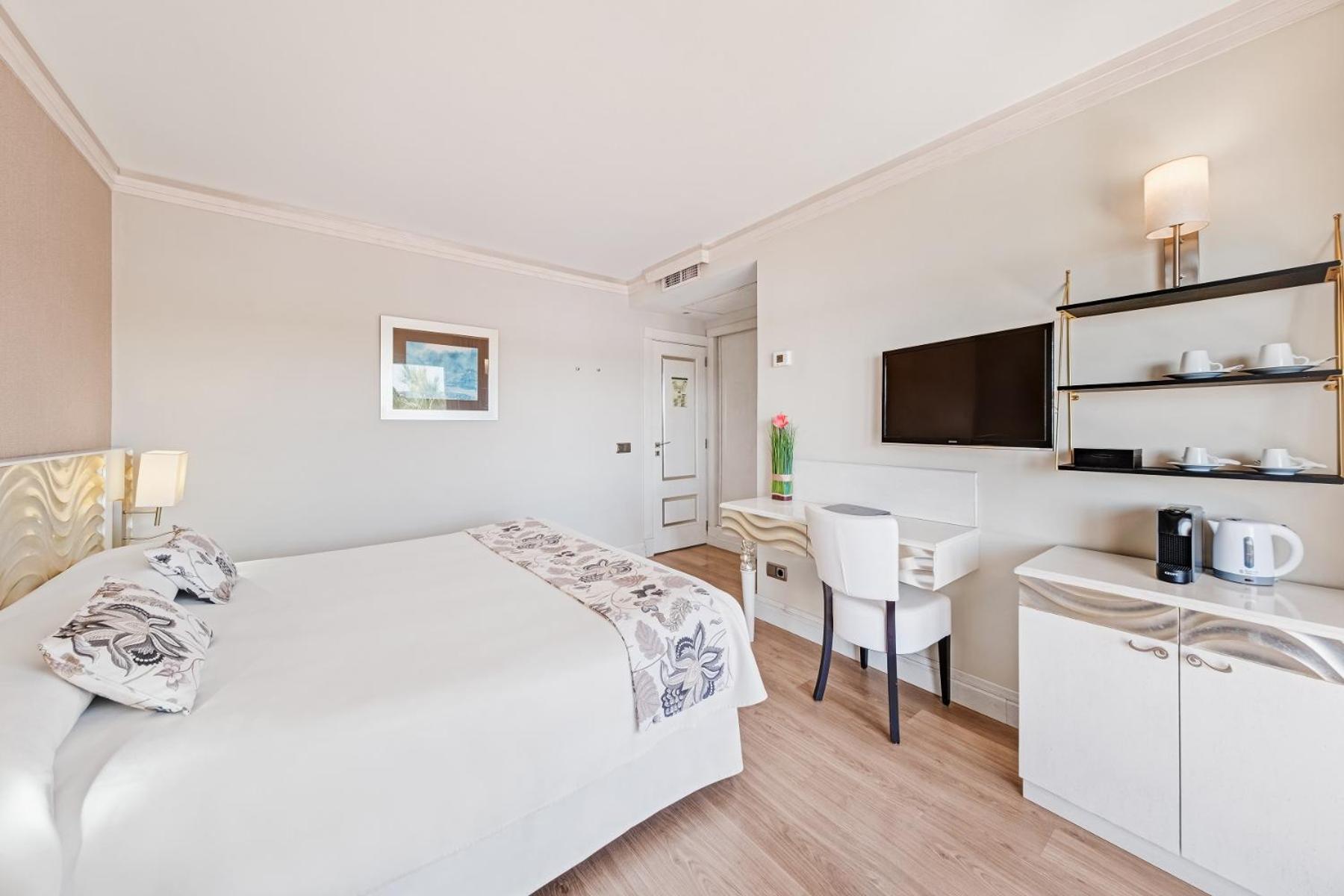El Coto Hotel