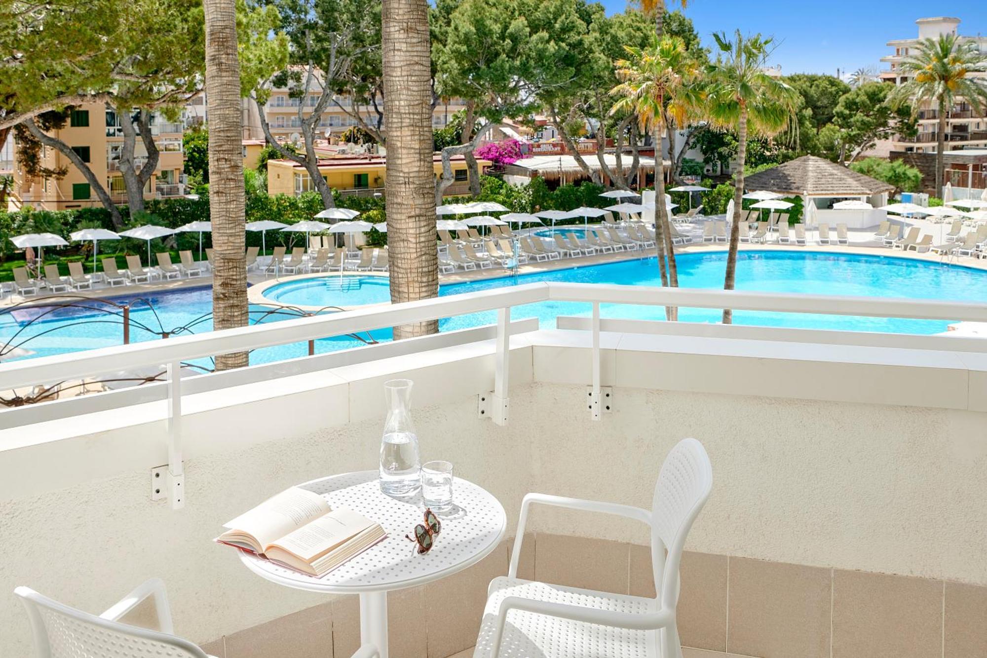 Iberostar Cristina Hotel