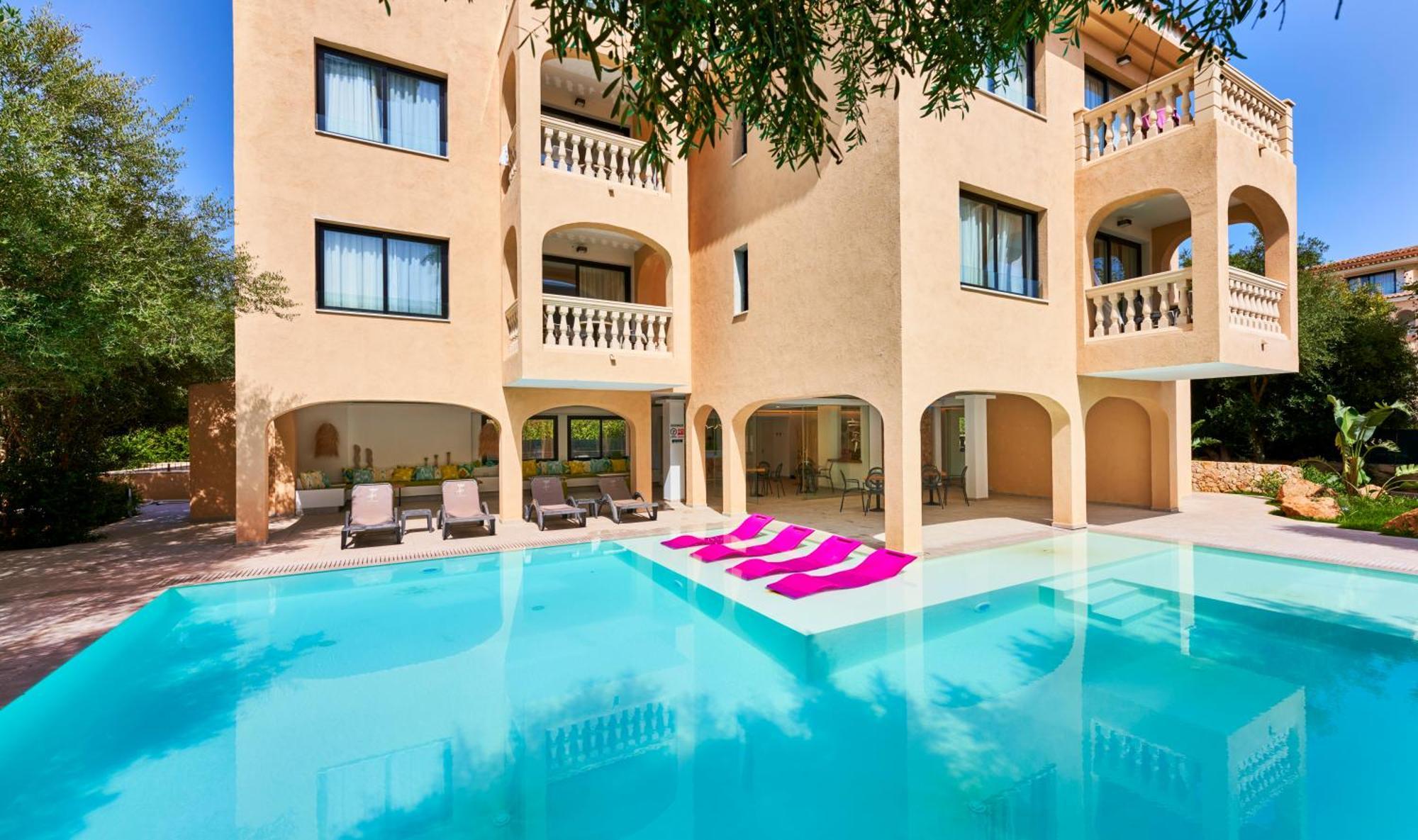 Apartahotel Sinfony 4*