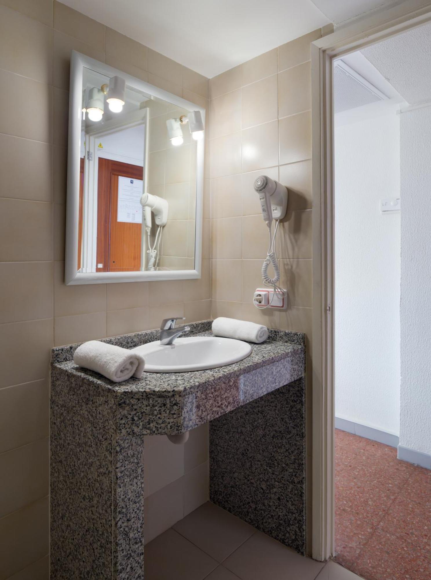 Hotel Foners (adults Only) 3*