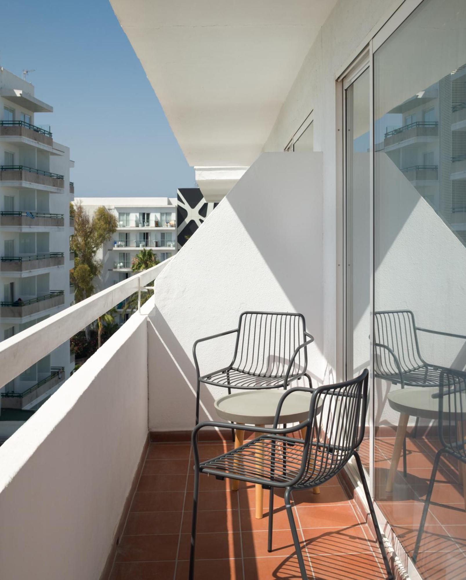 Foners (adults Only) 3*